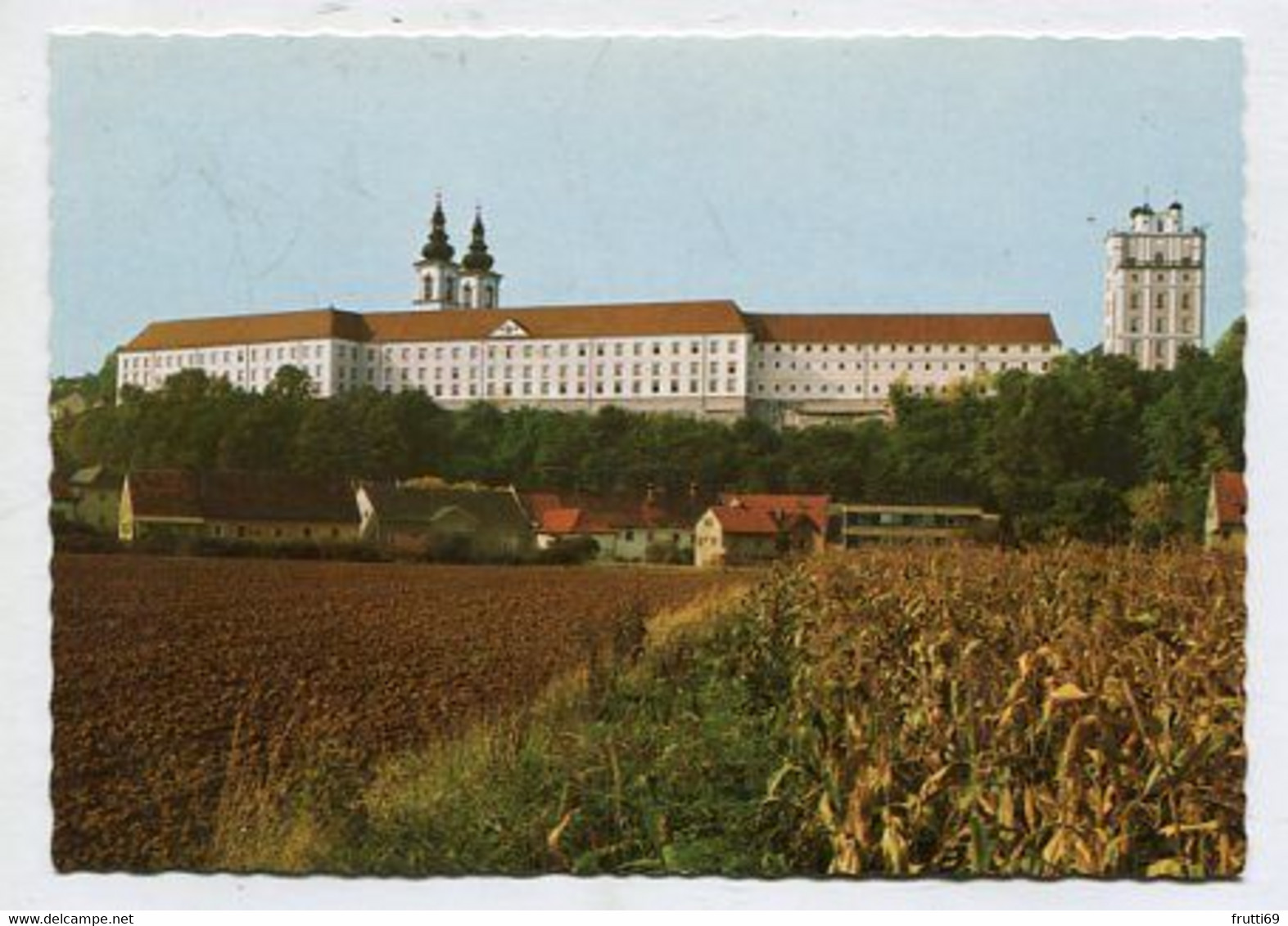 AK 115696 AUSTRIA - Kremsmünster - Benediktinerstift - Stiftsansicht von Süden