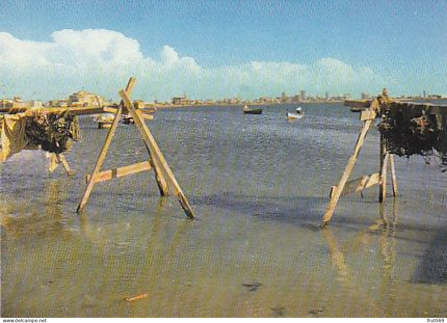 AK 204318 SAUDI-ARABIA - Jeddah - Spring in the sea -Cornice