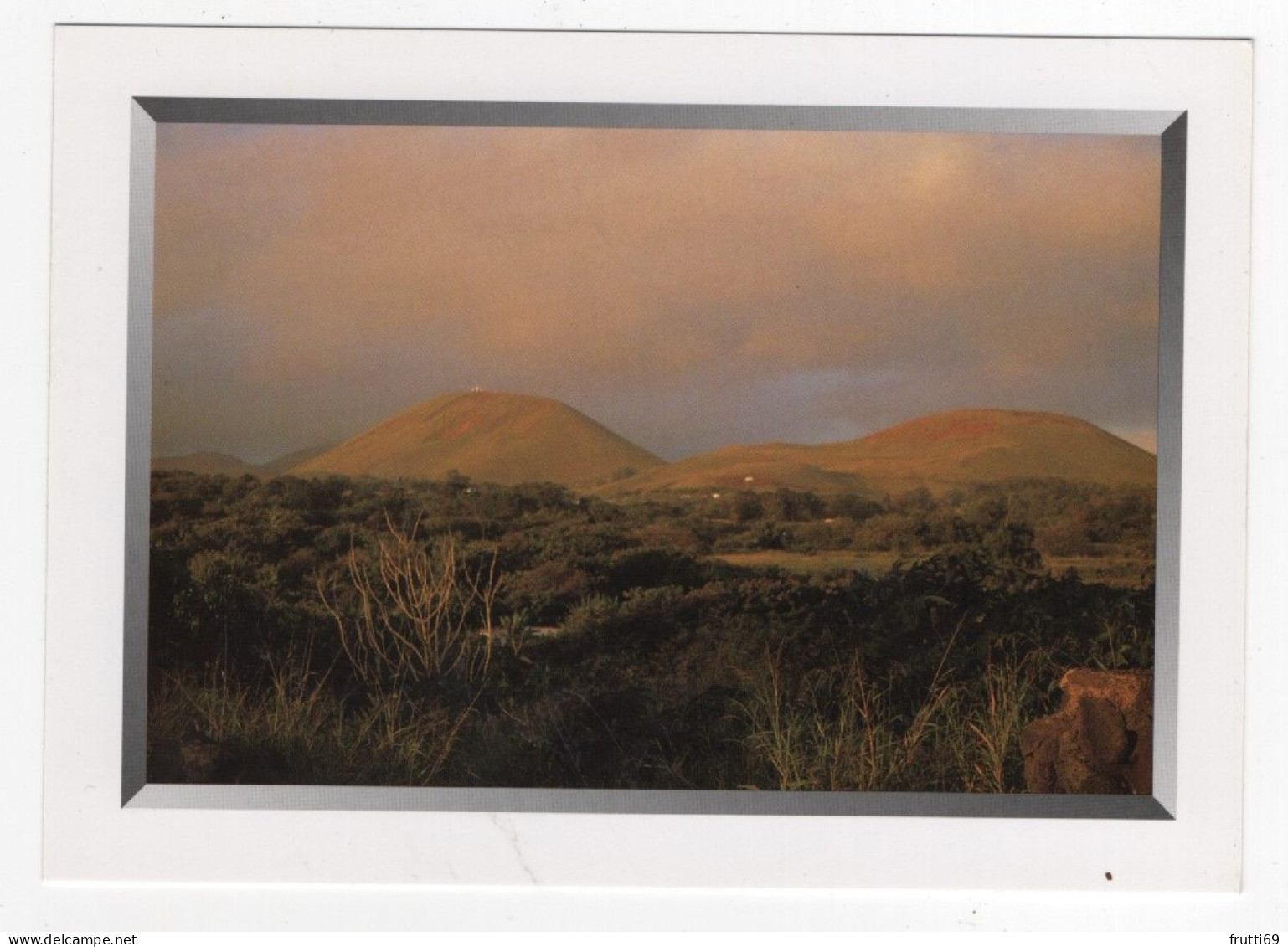 AK 214421 RAPA NUI / EASTER ISLANDS / ISLA DE PASCUA