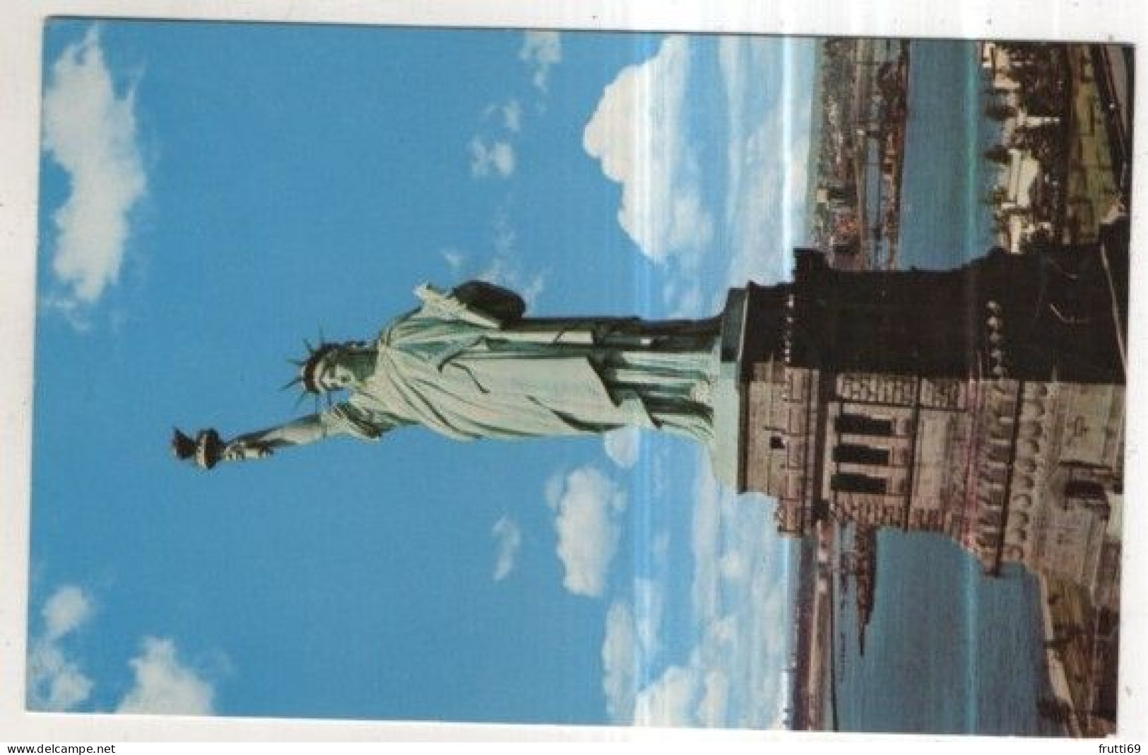 AK 261671 USA - New York - Statue of Liberty