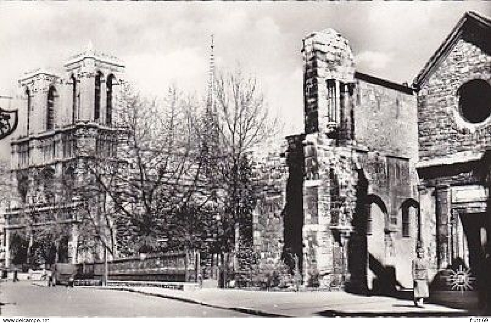 AK 271725 FRANCE - Paris - Perspective sur Notre-Dame