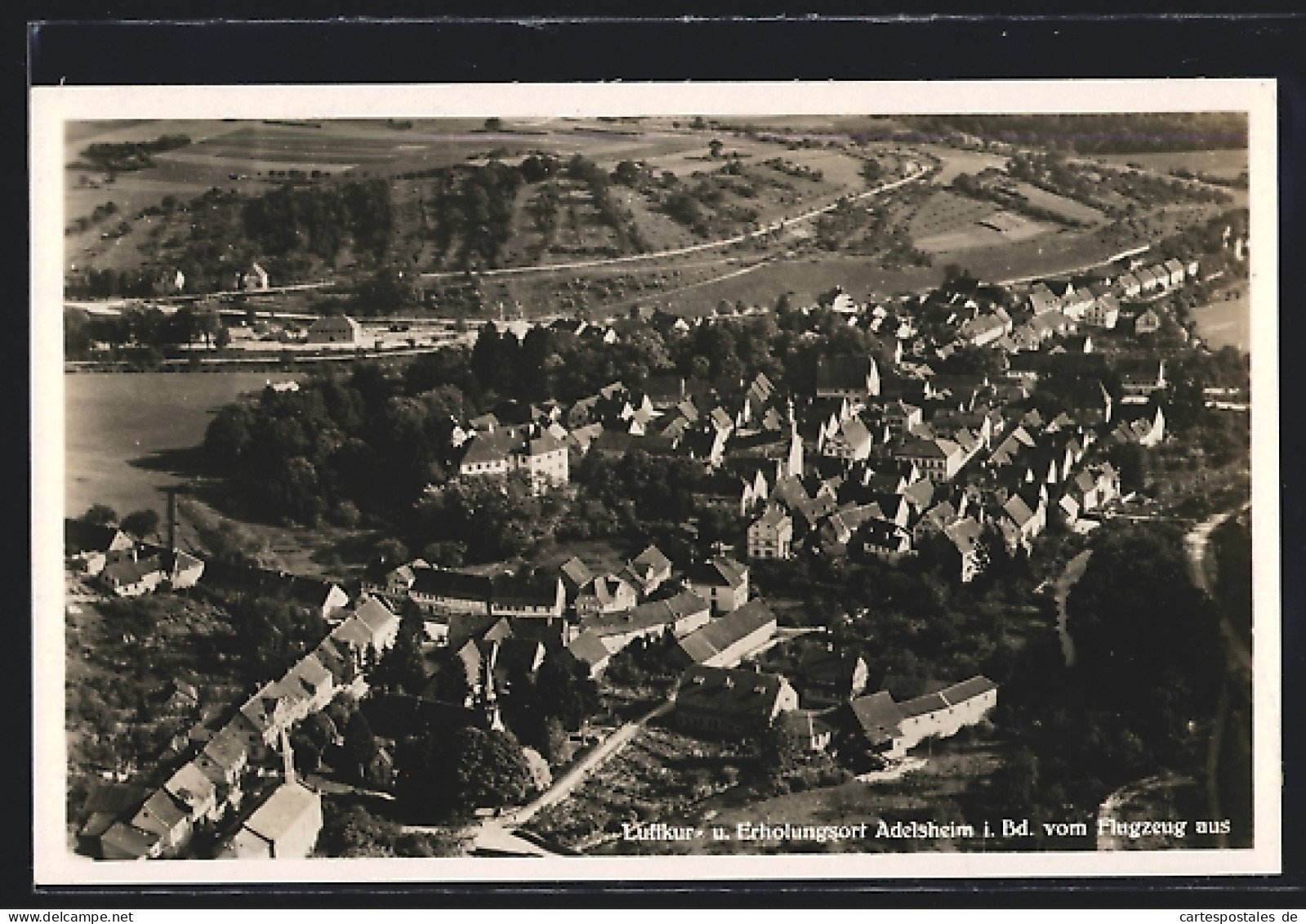 AK Adelsheim i. Bd., Ortsansicht vom Flugzeug aus
