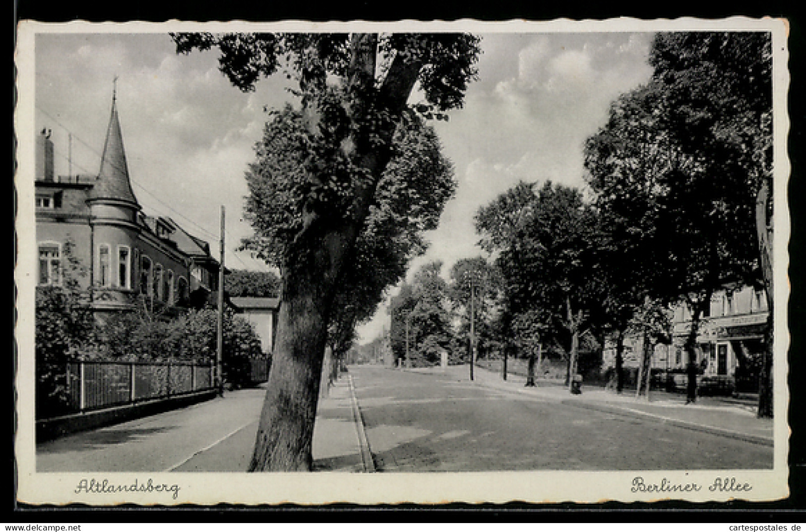 AK Altlandsberg, Berliner Allee mit Restaurant