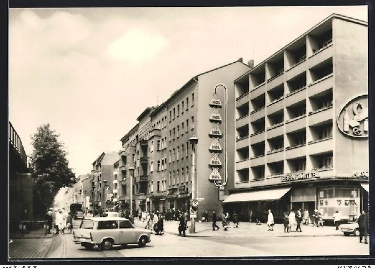 AK Berlin-Prenzlauer Berg, Schönhauser Allee mit Lebensmittelgeschäft