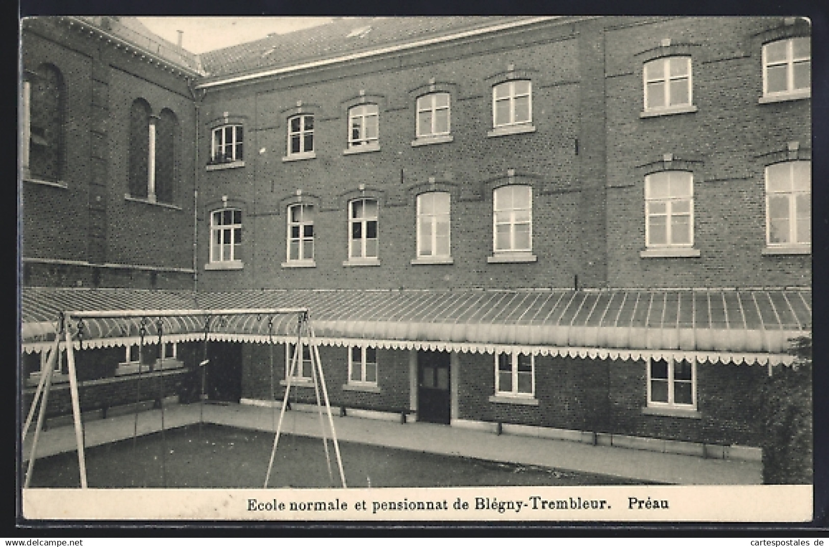 AK Blégny-Trembleur, Ecole normale et pensionnat