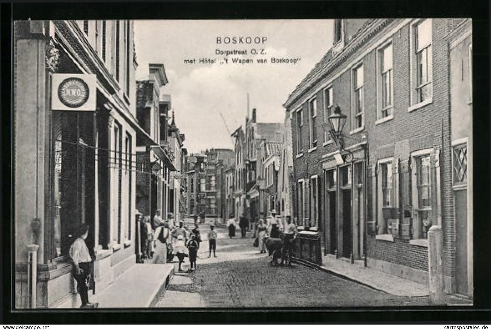 AK Boskoop, Dorpstraat met Hotel `t Wapen van Boskoop
