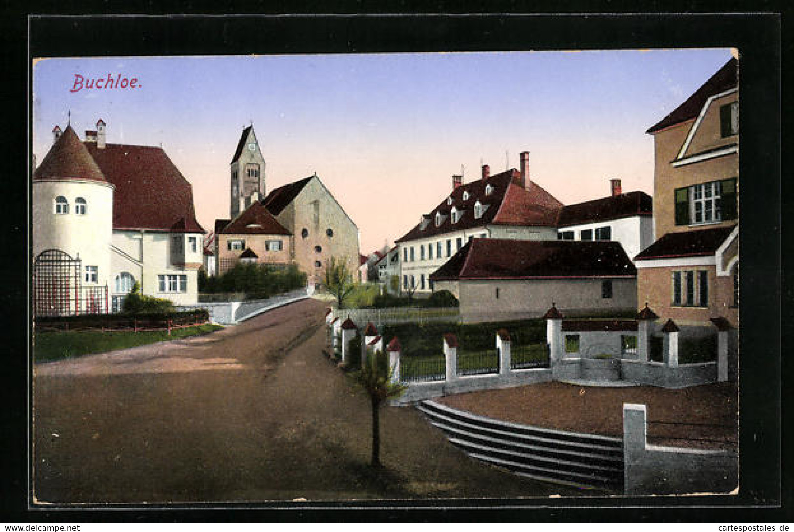 AK Buchloe, Strassenpartie mit Kirche