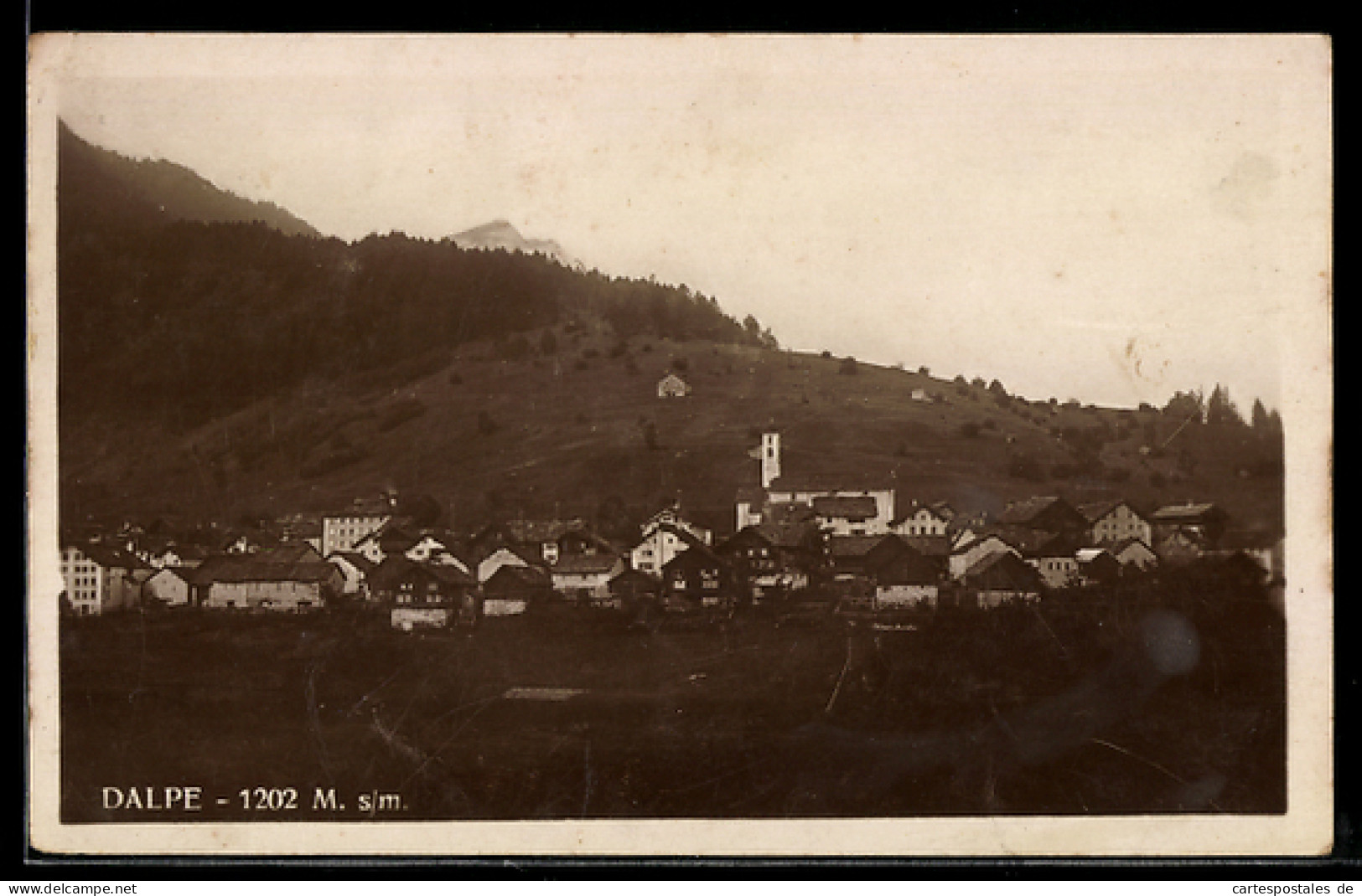 AK Dalpe, Ortsansicht mit Kirche