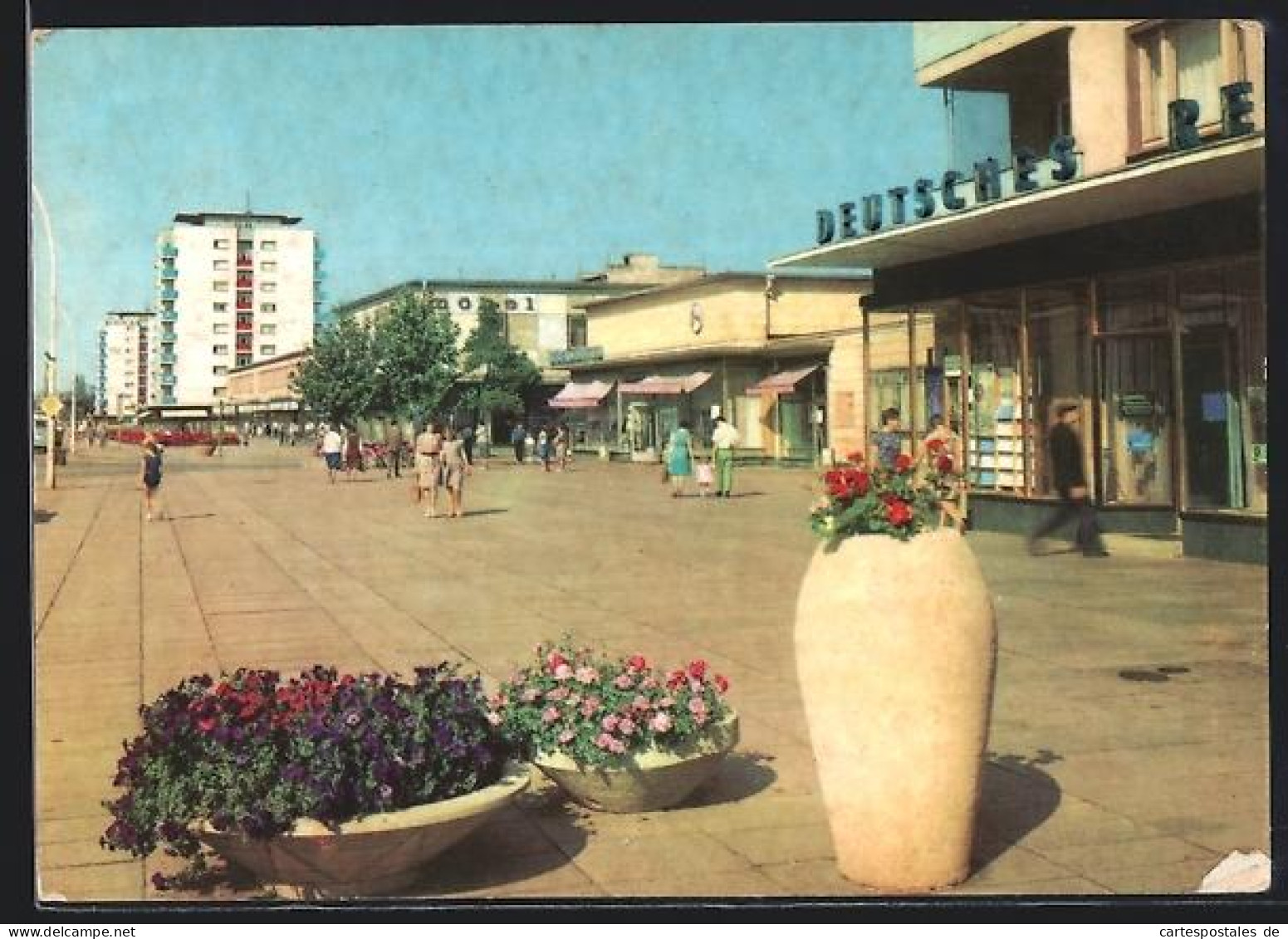 AK Eisenhüttenstadt, Geschäfte in der Leninallee