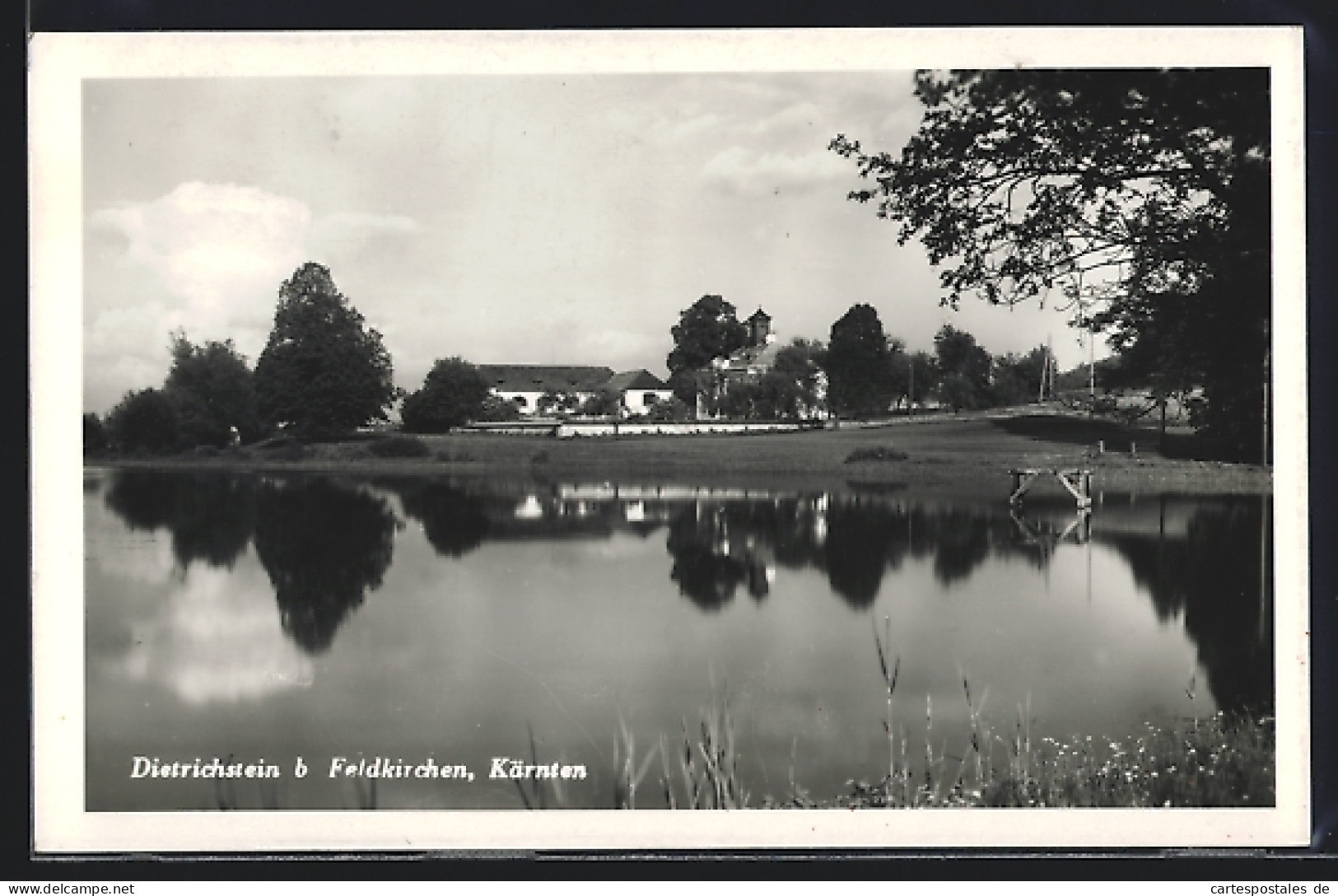 AK Feldkirchen in Kärnten, Dietrichstein, Blick über das Wasser