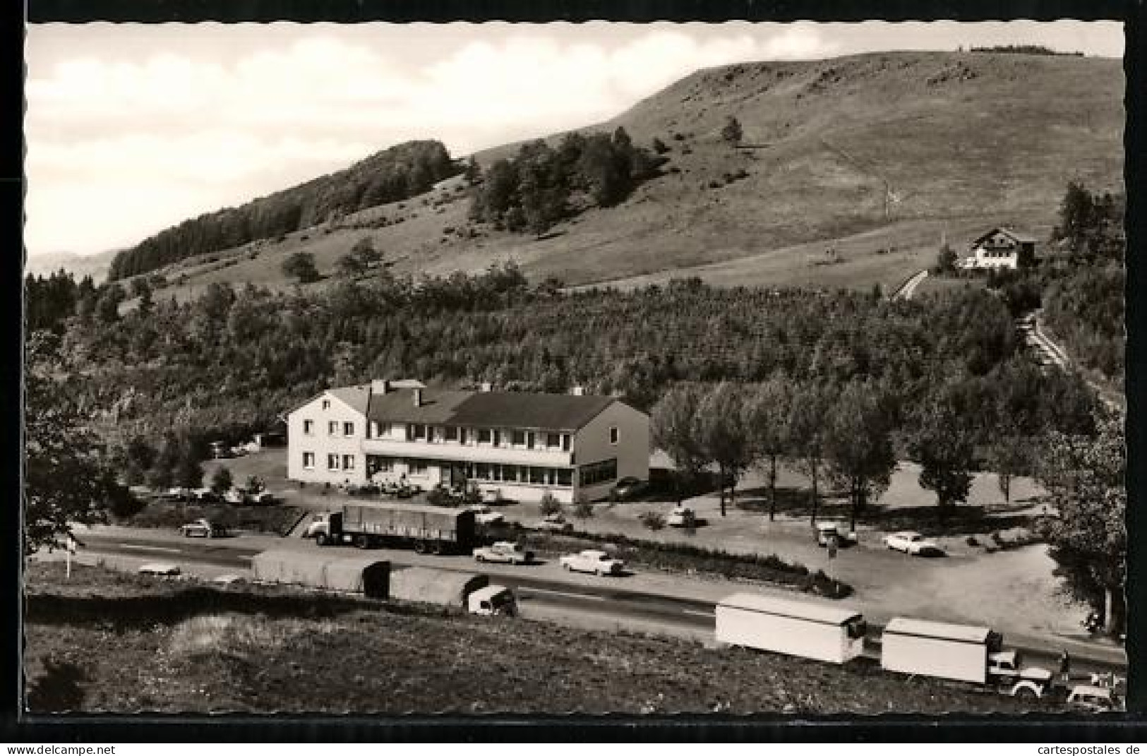 AK Gersfeld / Rhön, Blick zur Raststätte Schwedenschanze
