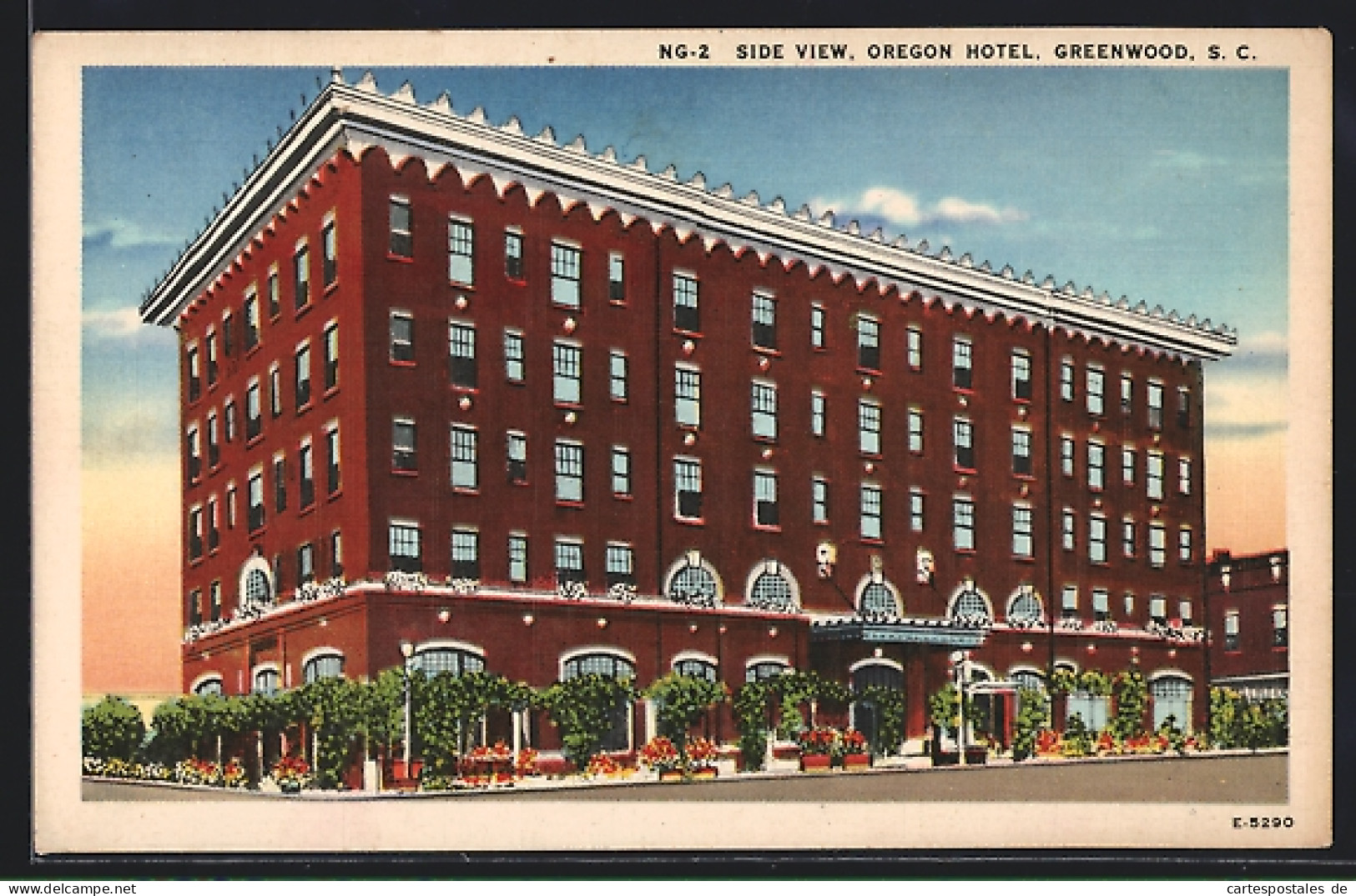 AK Greenwood, SC, Side View, Oregon Hotel