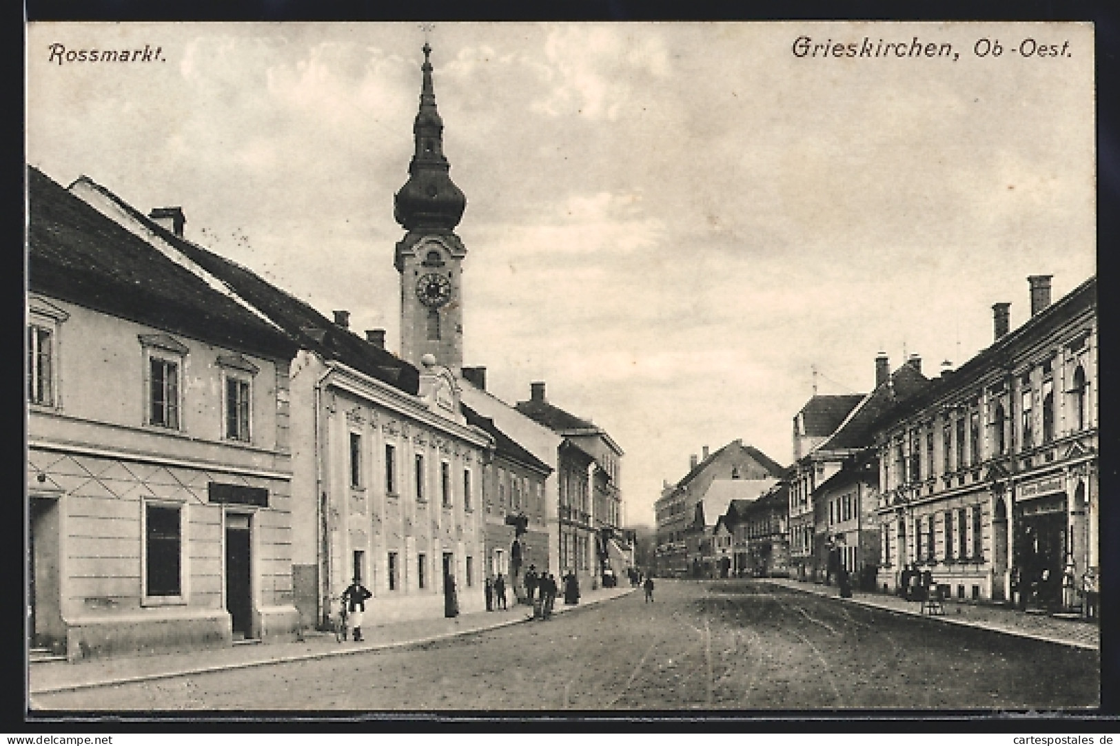 AK Grieskirchen, Rossmarkt mit Kirche, Strassenpartie