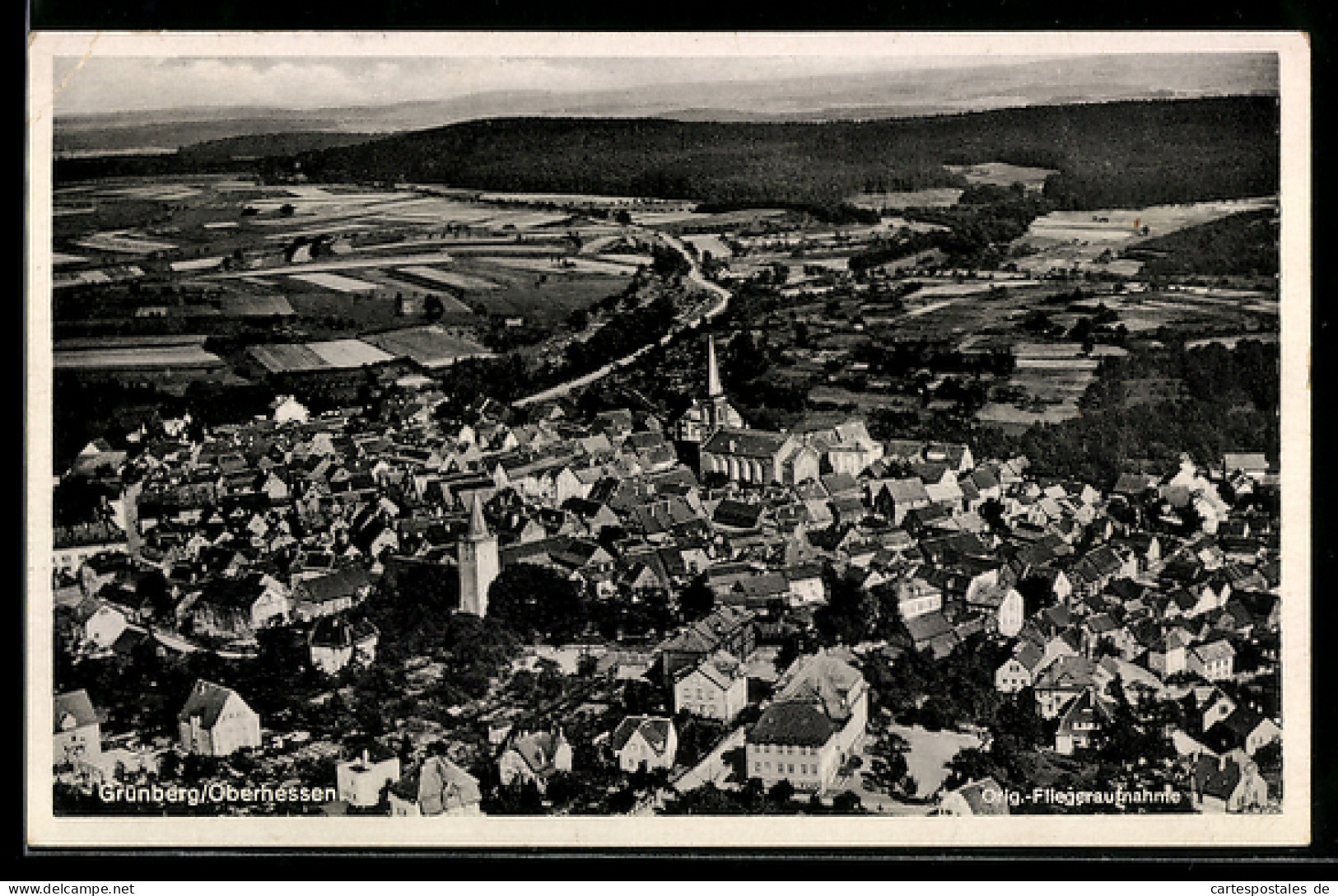 AK Grünberg /Oberhessen, Teilansicht mit Kirche, Fliegeraufnahme