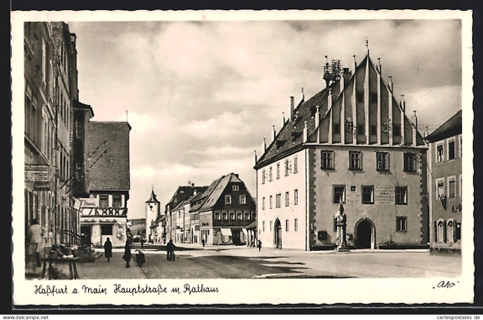 AK Hassfurt, Hauptstrasse mit Rathaus