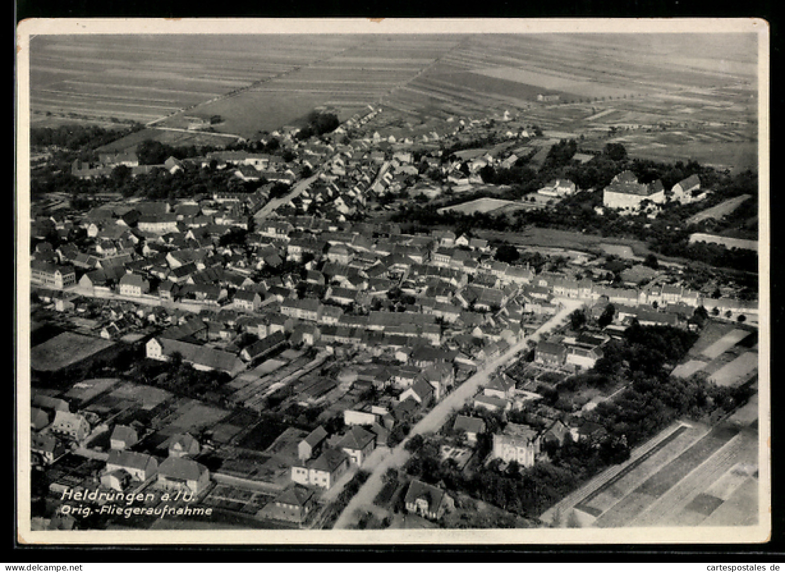 AK Heldrungen a. U., Teilansicht, Fliegeraufnahme