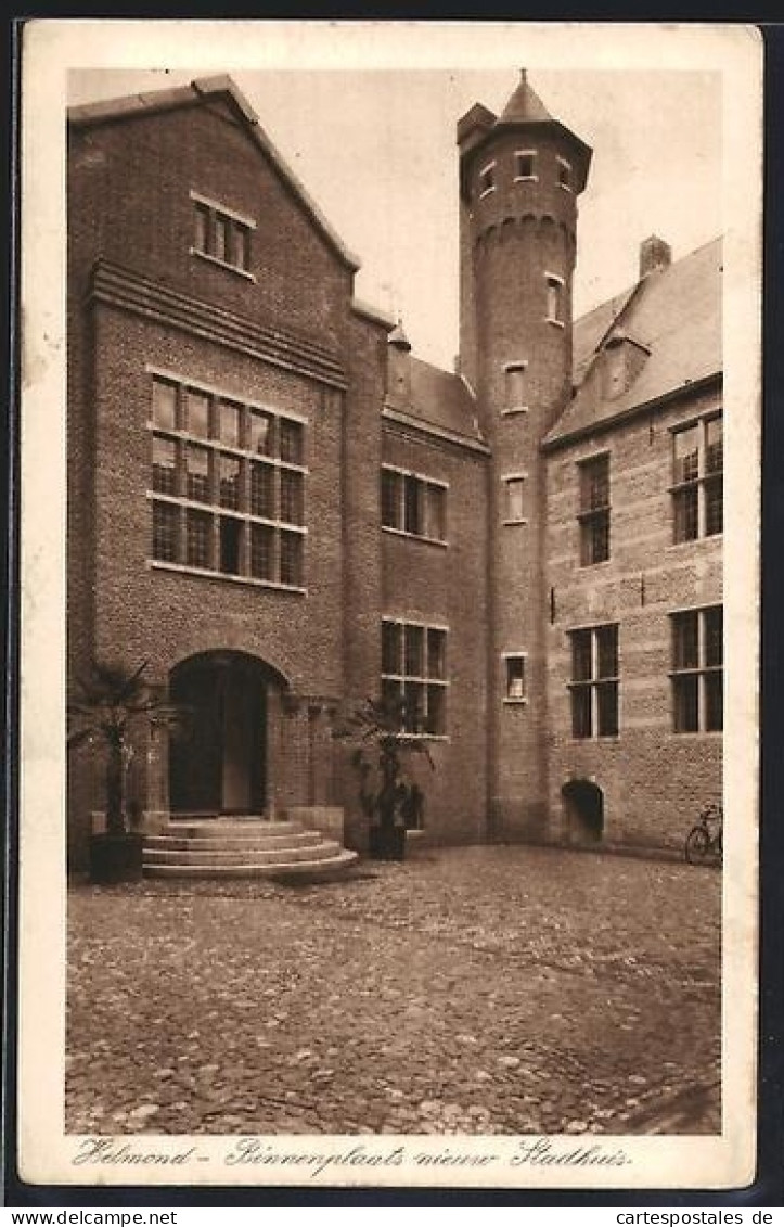 AK Helmond, Binnenplaats nieuw Stadhuis