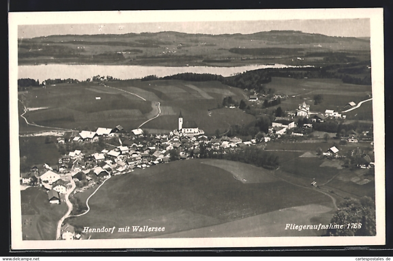 AK Henndorf am Wallersee, Fliegeraufnahme