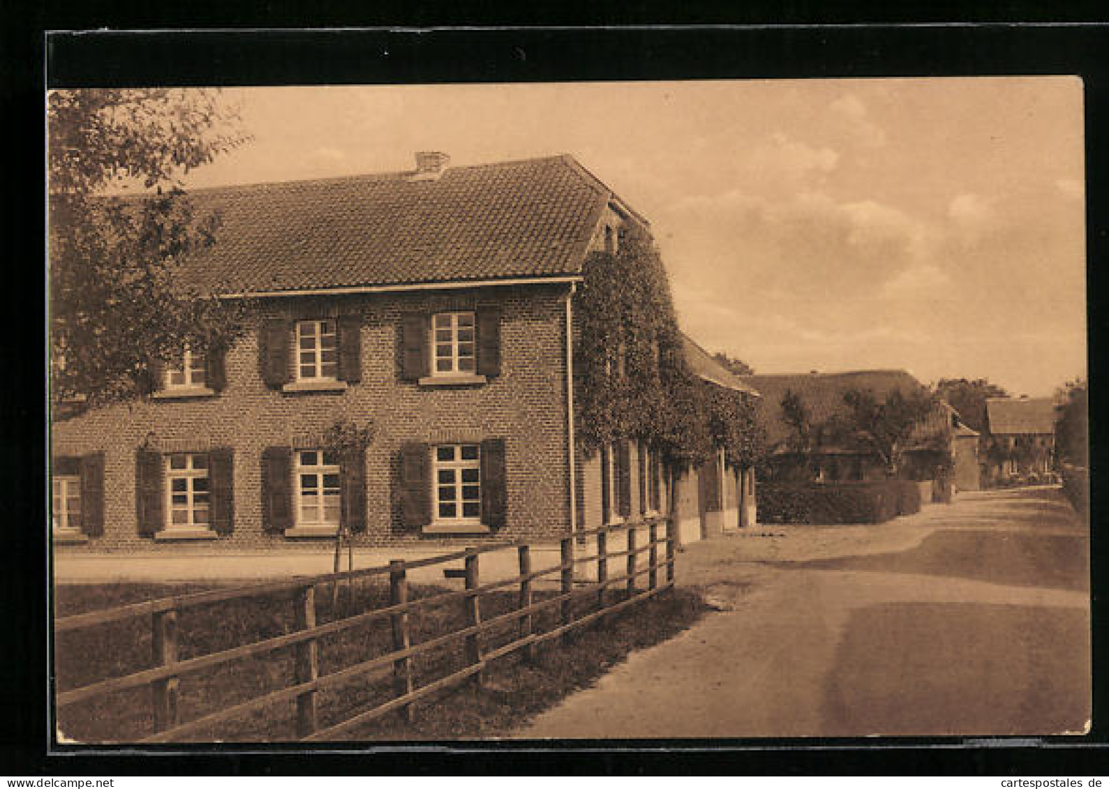 AK Holtum / Wegberg, Strassenpartie mit alten Häusern
