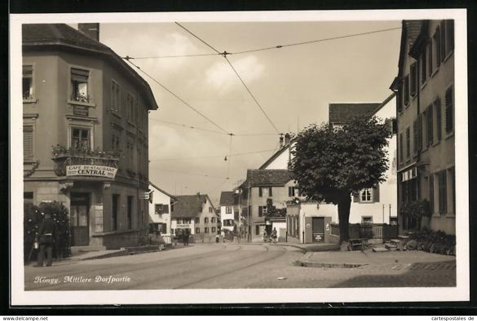 AK Höngg, mittlere Dorfpartie mit Cafe-Restaurant Central