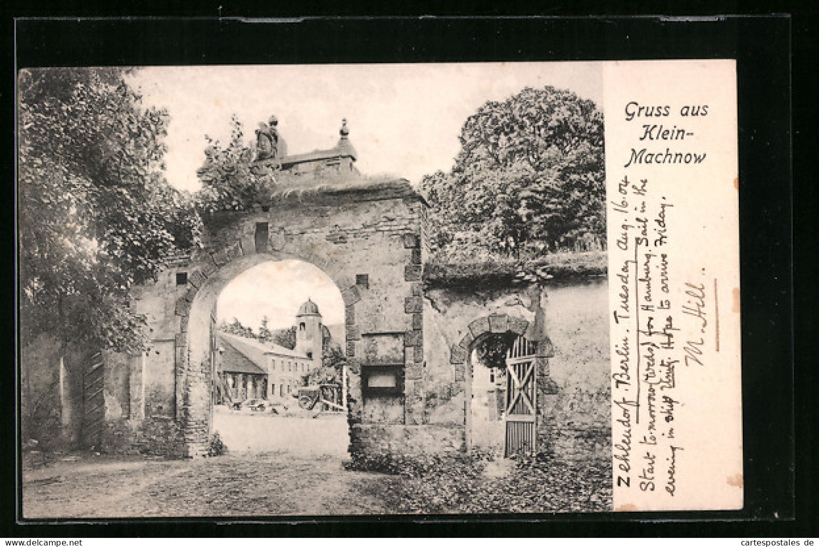 AK Klein-Machnow, Ortspartie durch Tor