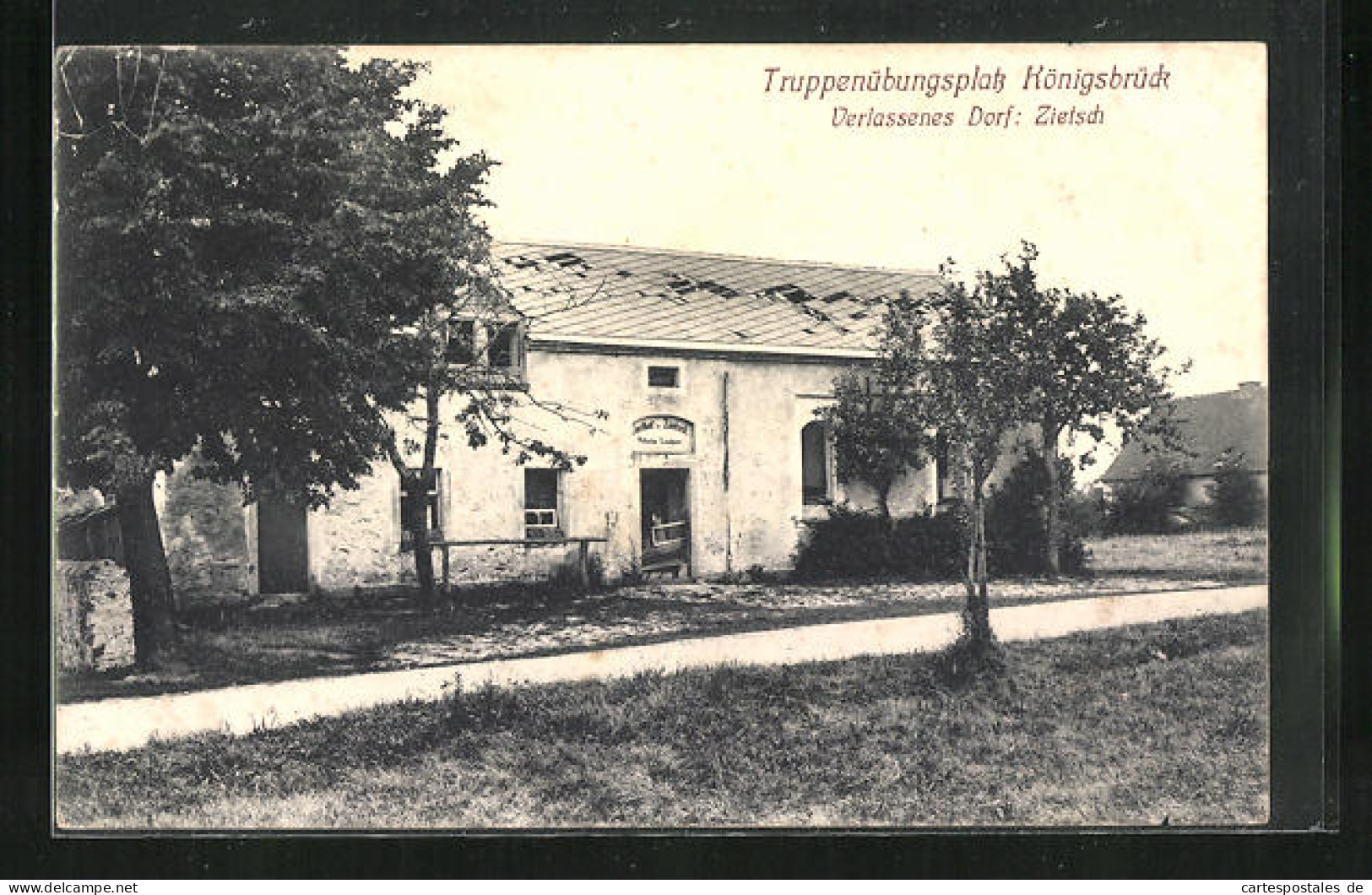 AK Königsbrück, am Gasthof im verlassenen Dorf Zietsch