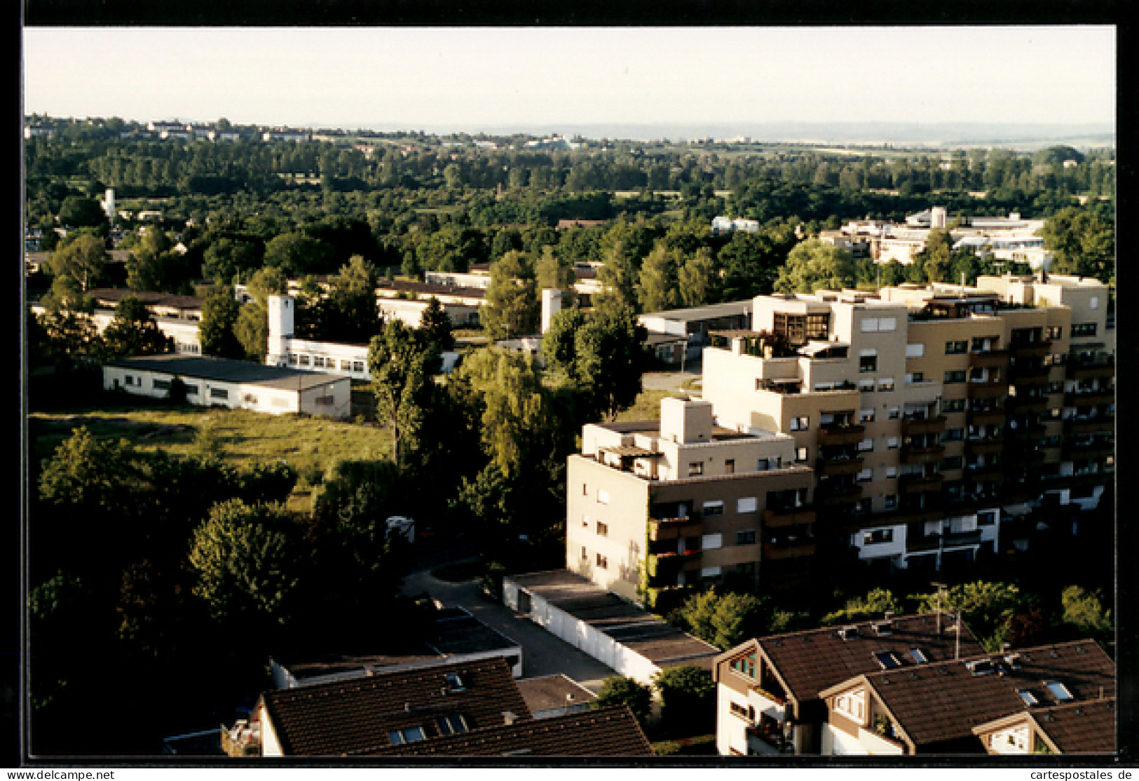 AK Kornwestheim, Strassenpartie mit Hochhäusern