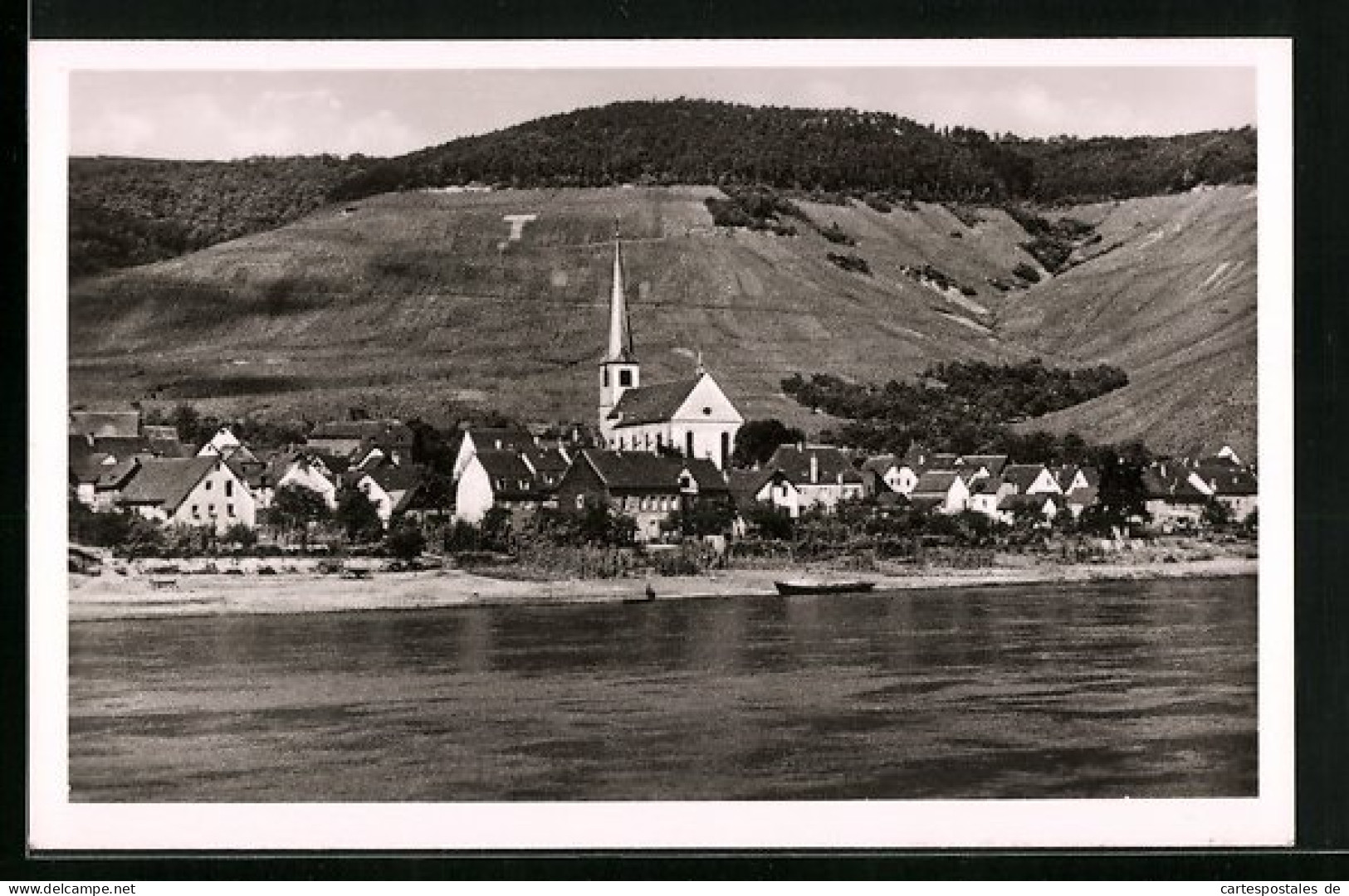 AK Kröv /Mosel, Ortsansicht über den Fluss