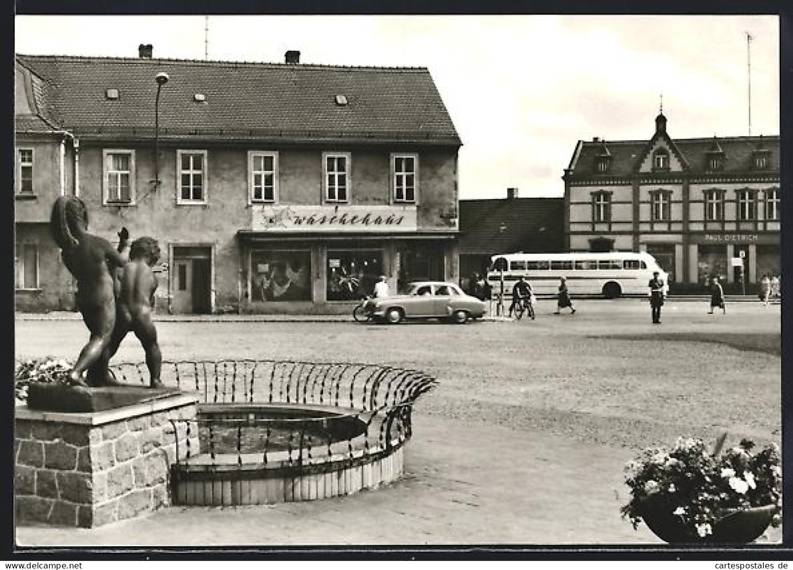 AK Lauchhammer-Mitte, Cottbuser Strasse, Brunnen