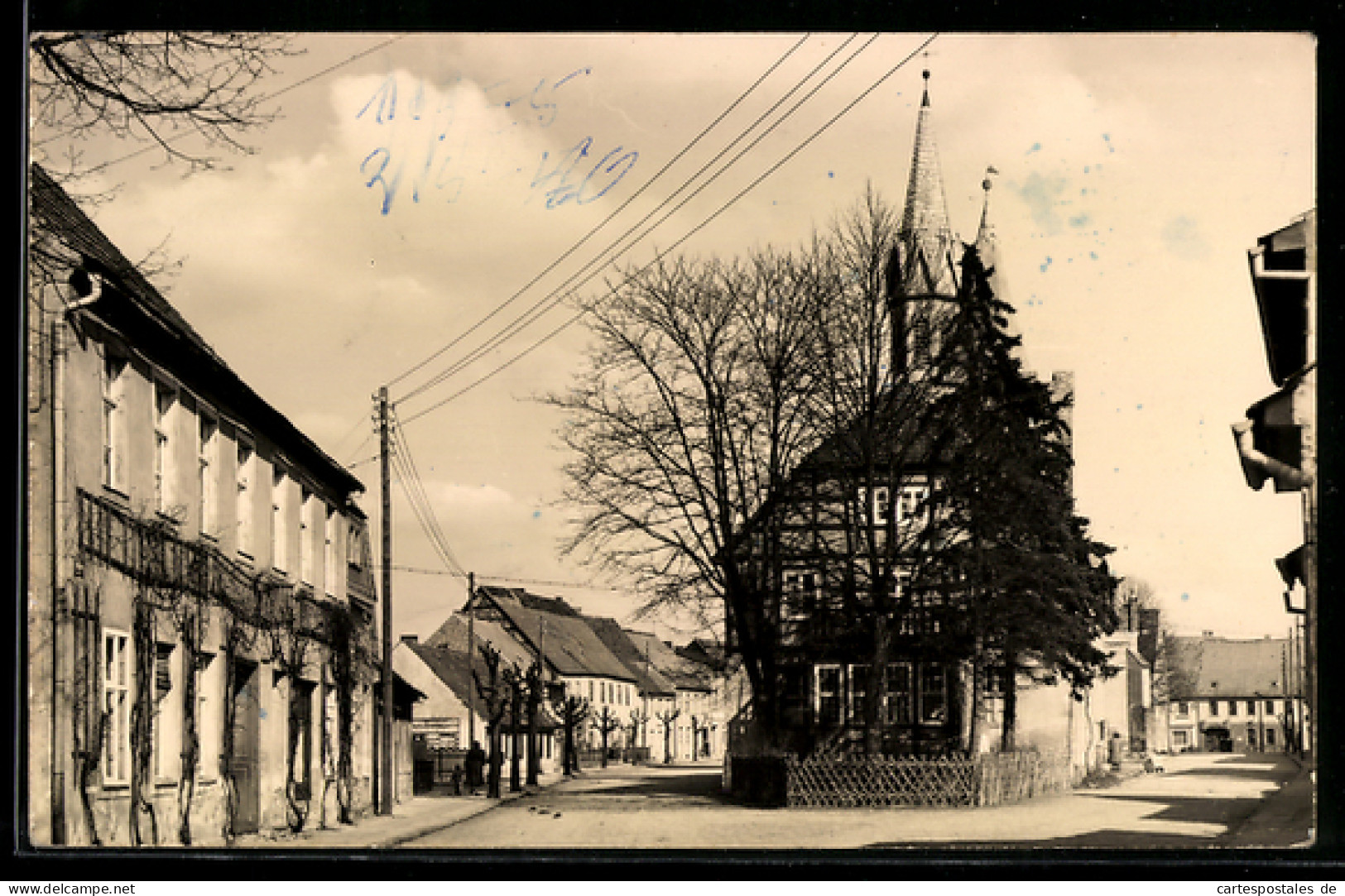 AK Lieberose /Beeskow, Kirche und Strassenansicht