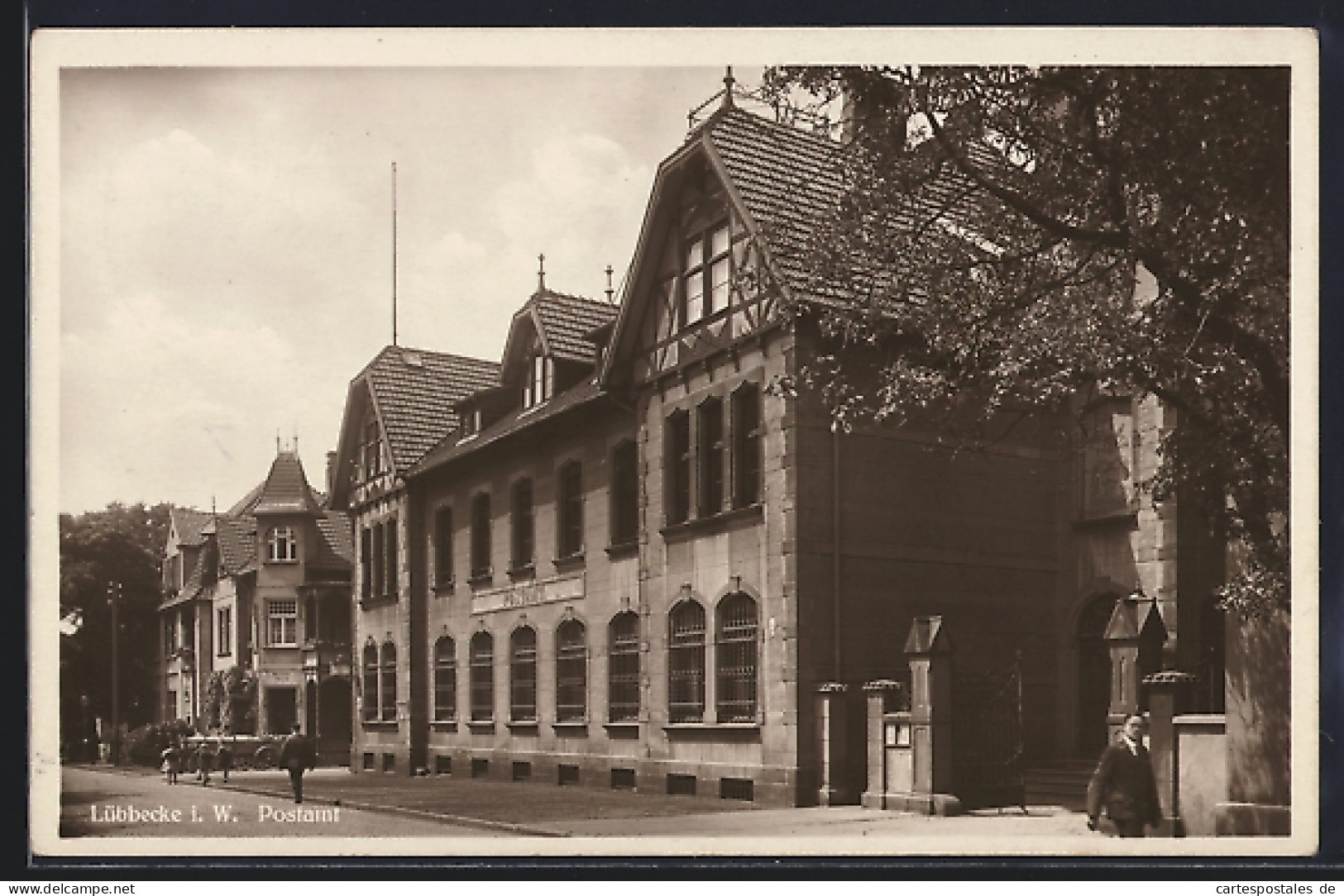 AK Lübbecke i. W., Postamt mit Strasse