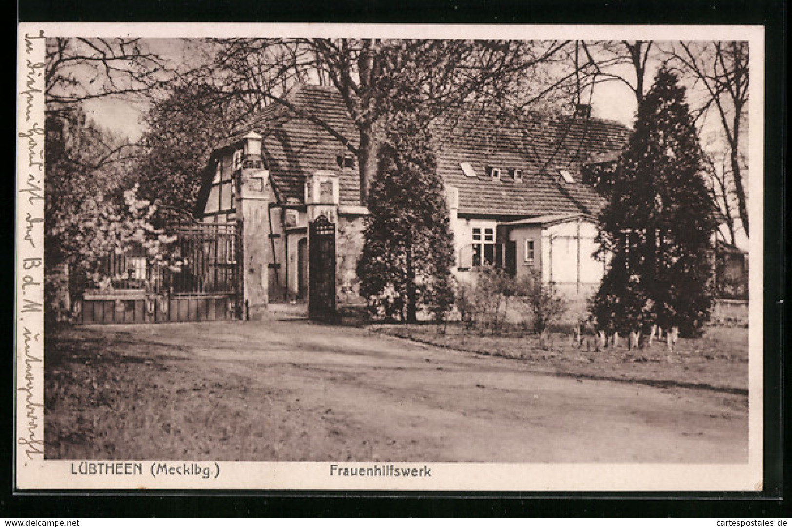 AK Lübtheen i. Mecklbg., Blick zum Frauenhilfswerk