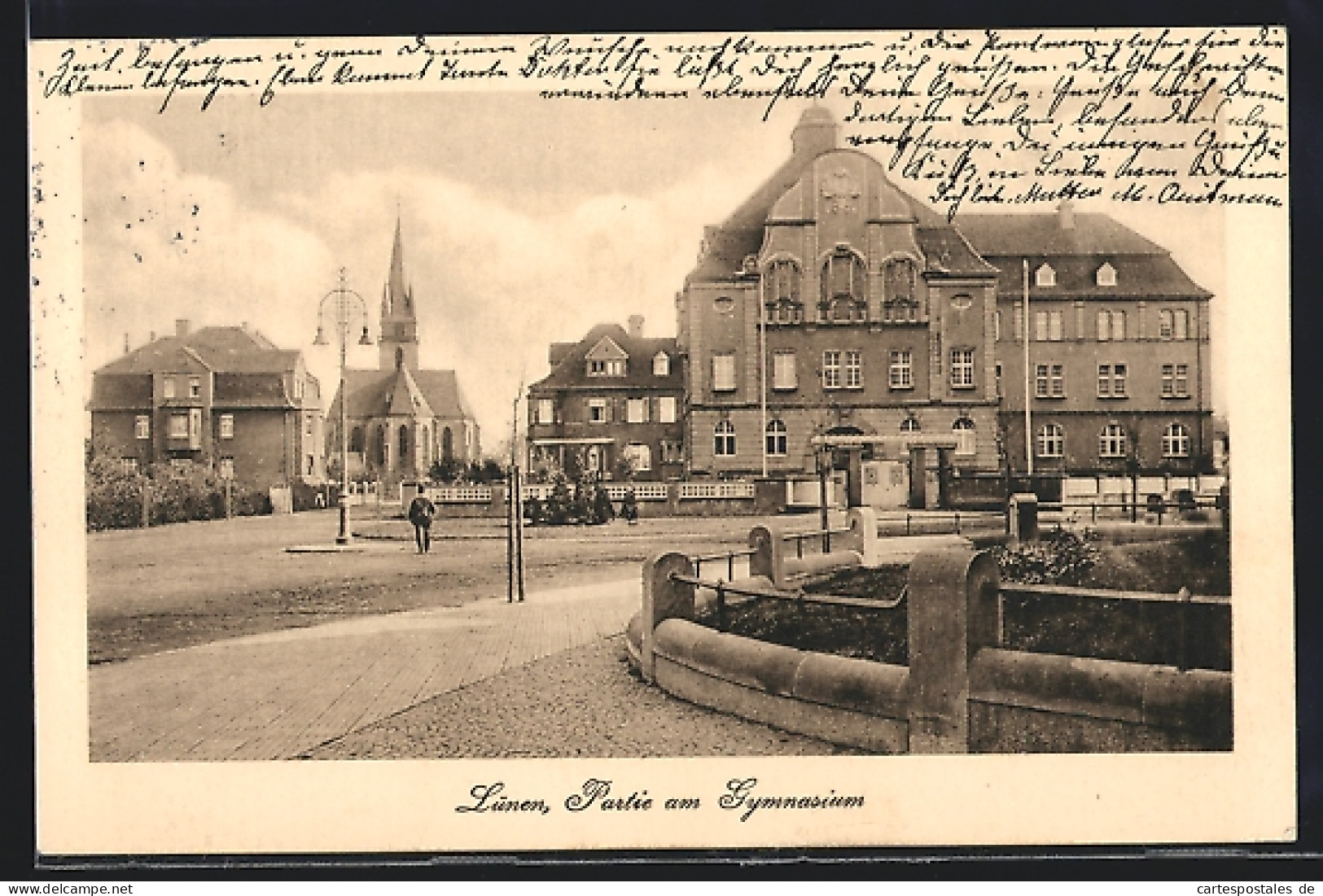 AK Lünen, Strassenpartie am Gymnasium mit Kirche