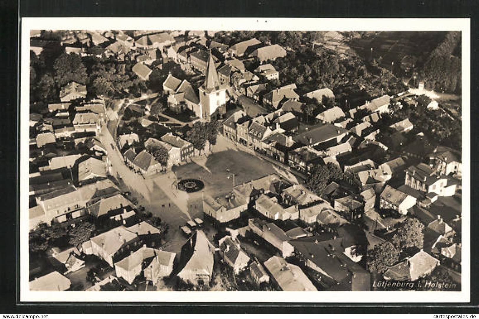 AK Lütjenburg i. Holstein, Fliegeraufnahme vom Ort