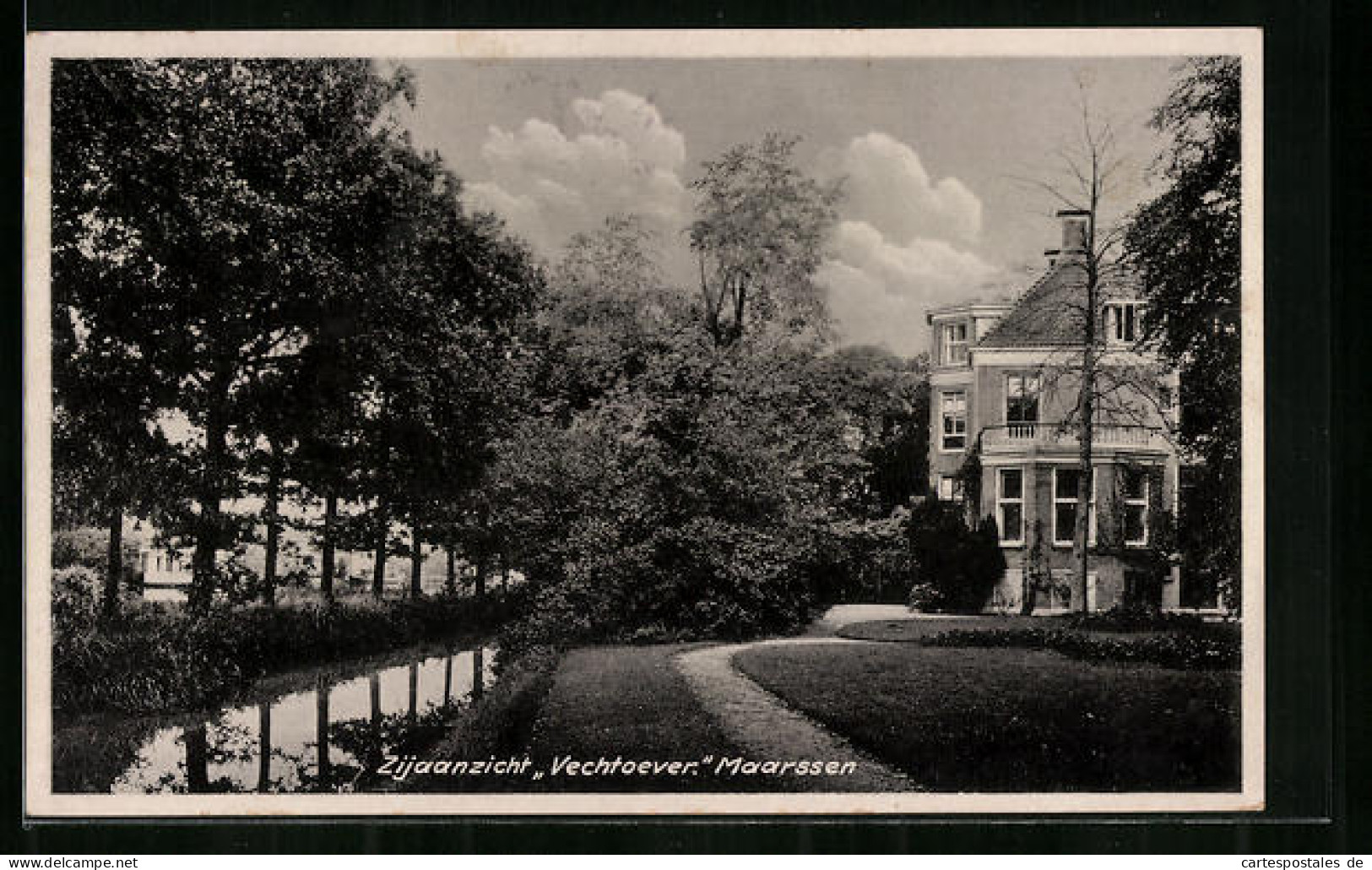 AK Maarssen, Zijaanzicht Vechtoever