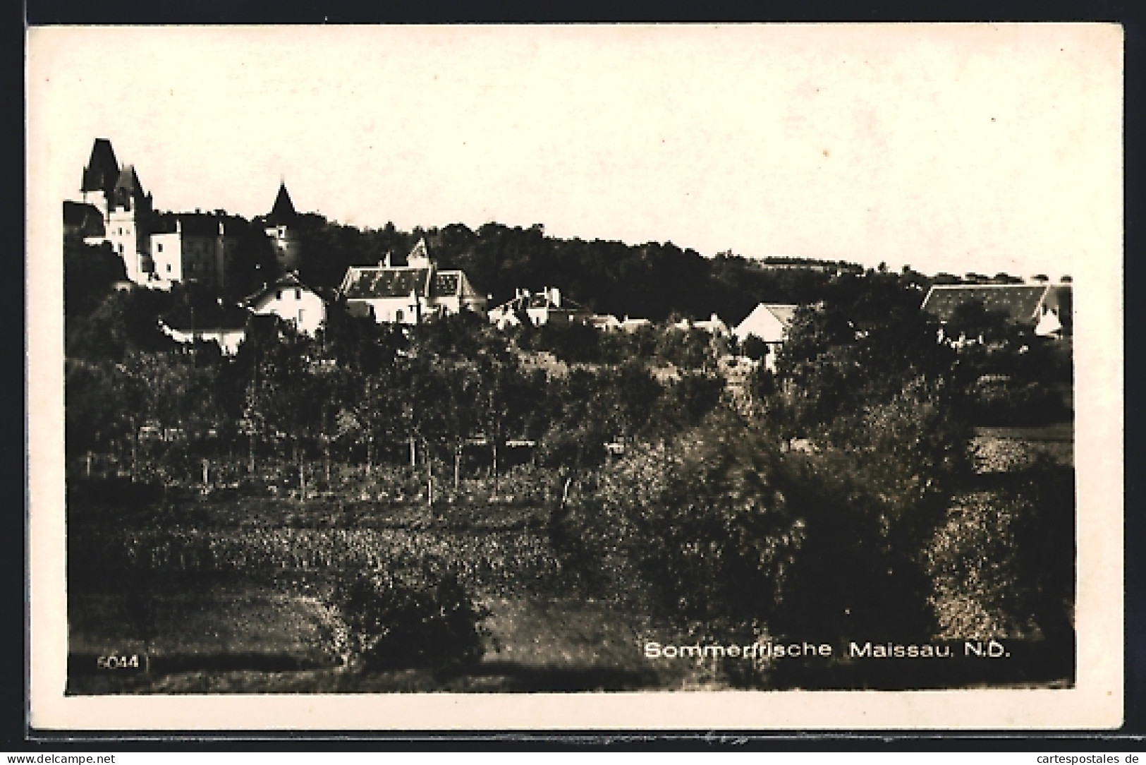 AK Maissau /N. D., Ortspanorama mit Türmen
