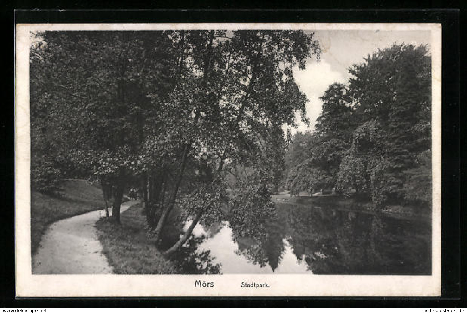 AK Mörs, Stadtparkidylle am Fluss