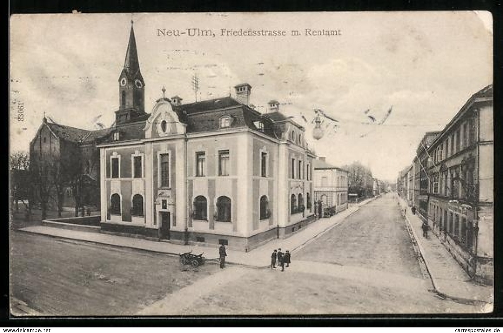 AK Neu-Ulm, Friedensstrasse mit Rentamt