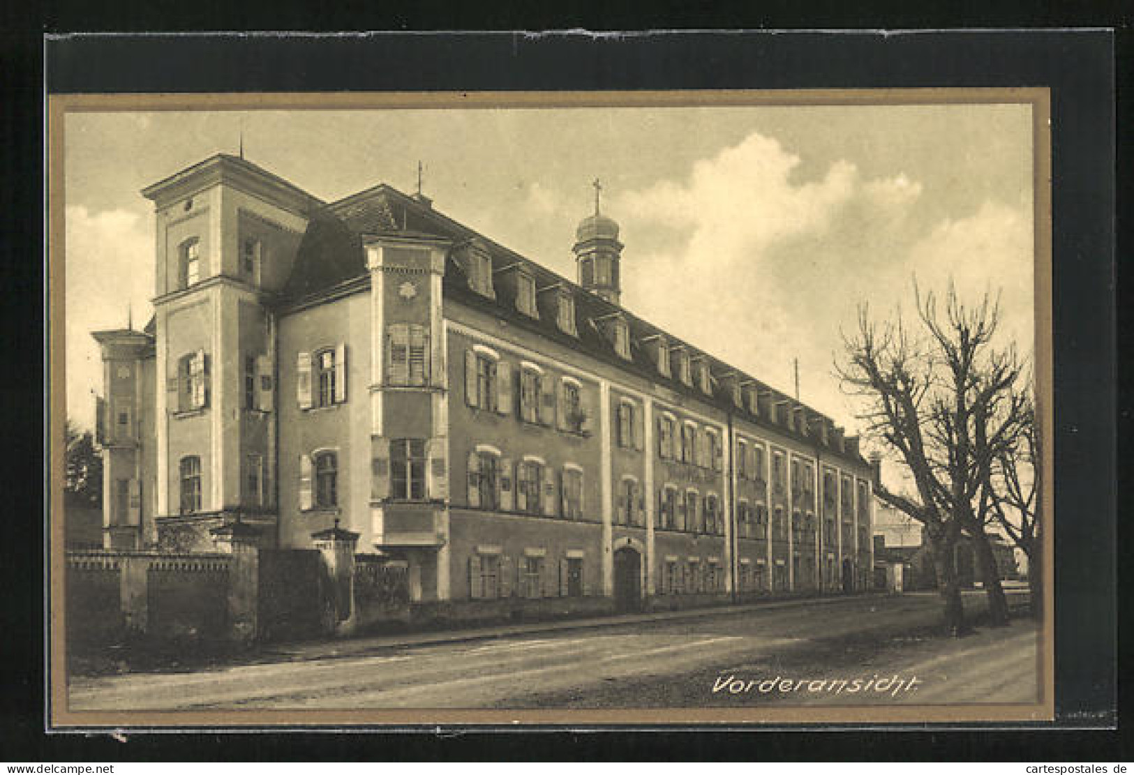 AK Neuötting, St. Paulusstift, Vorderansicht