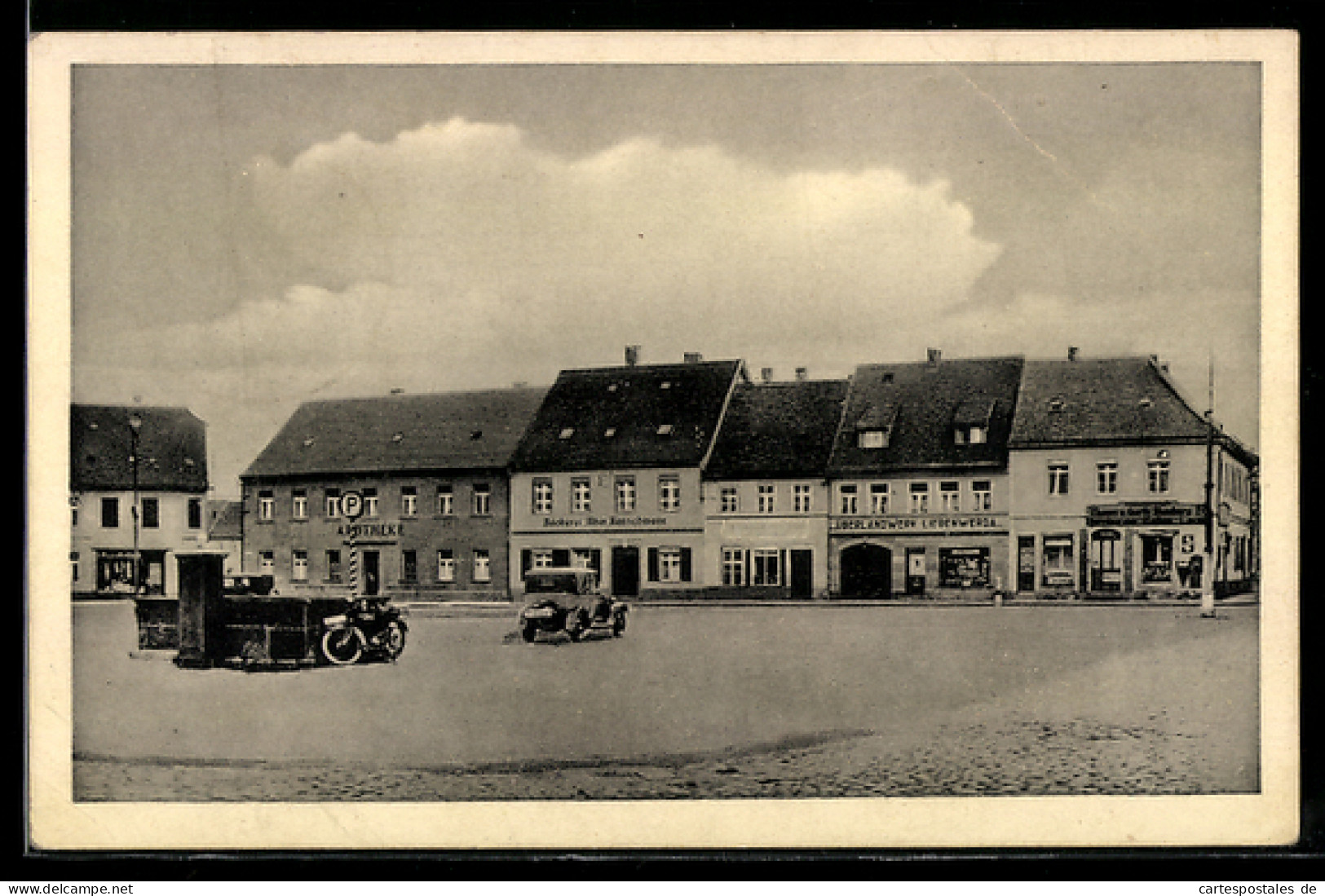 AK Ortrand, Partie am Altmarkt mit Autos und Bäckerei Albin Hanschmann
