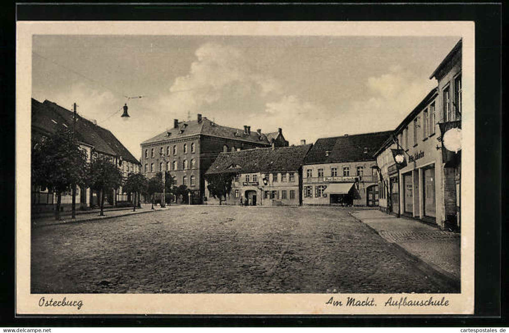 AK Osterburg, Marktpartie mit Aufbauschule