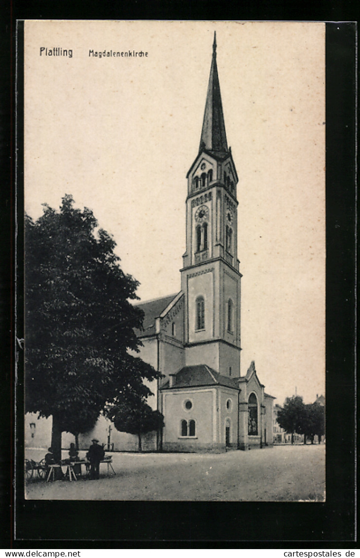 AK Plattling, Magdalenenkirche mit Strasse