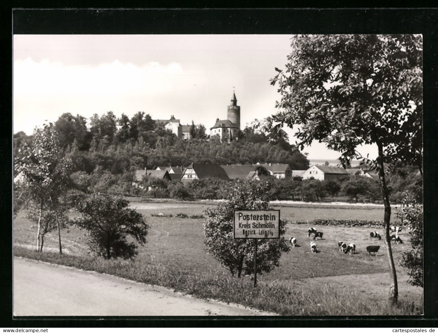 AK Posterstein /Kr. Schmölln, Malerischer Blick auf den Ort