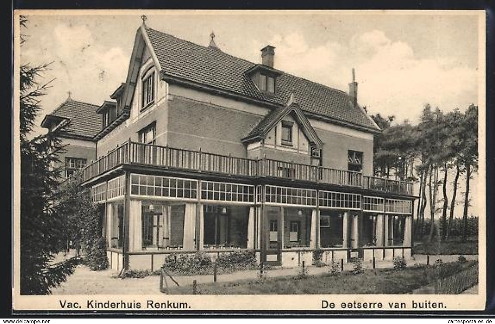 AK Renkum, Vac. Kinderhuis, De eetserre van buiten