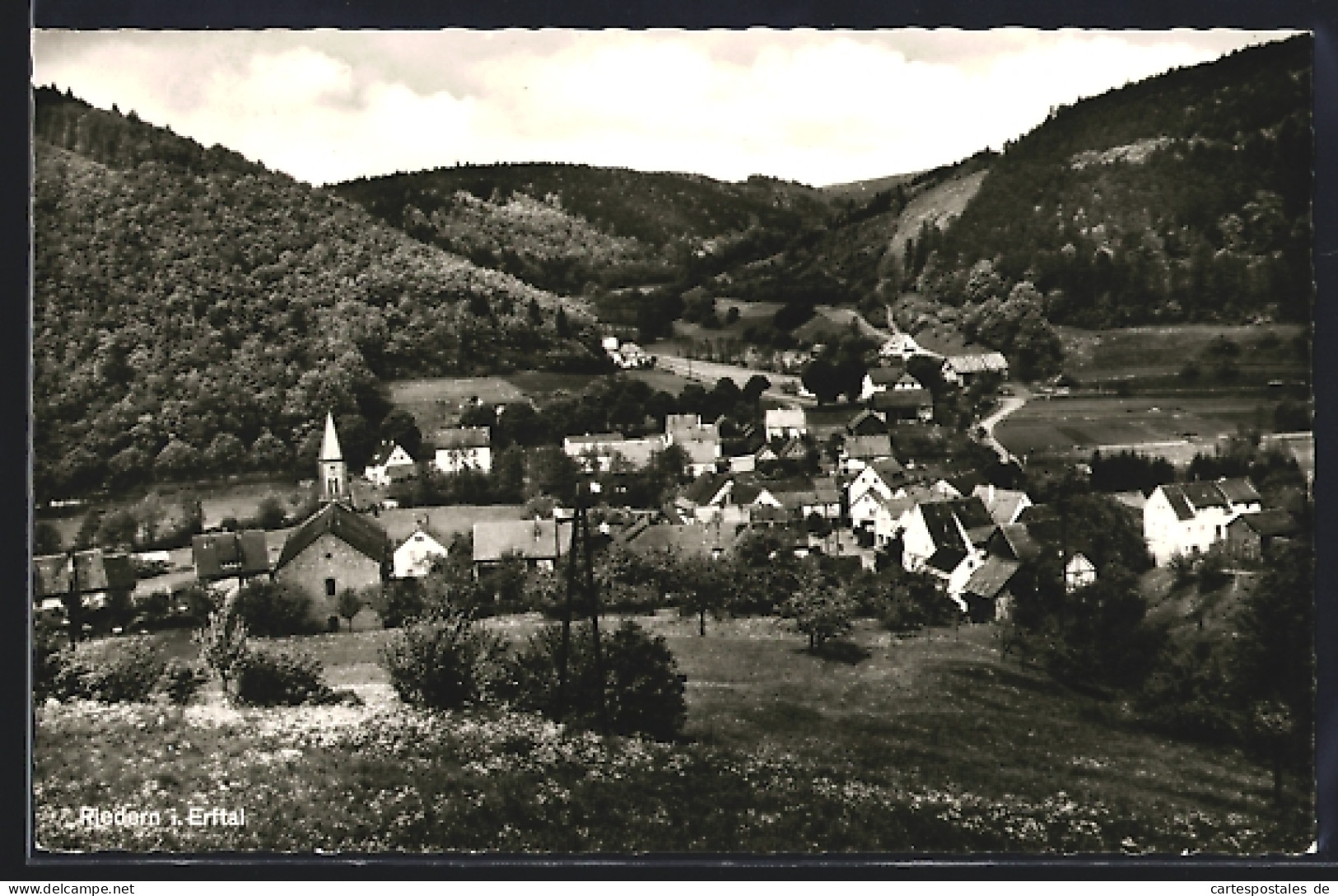 AK Riedern i. Erftal, Ortsansicht mit Kirche