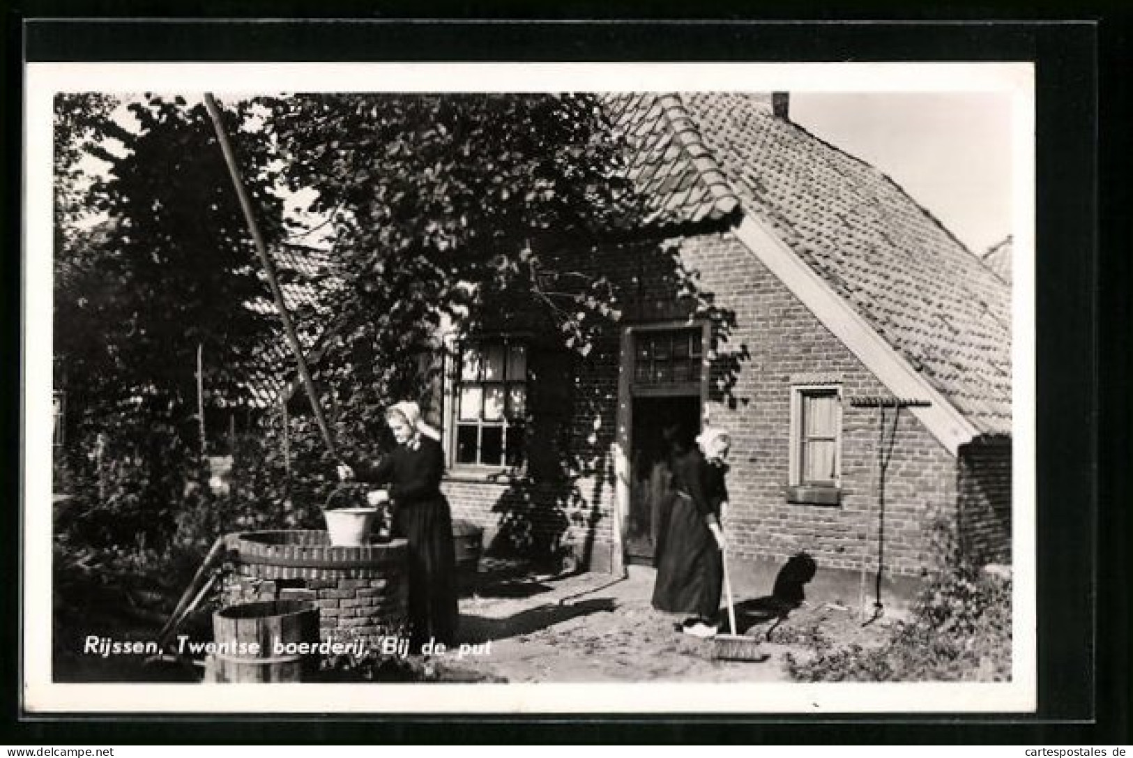 AK Rijssen, Twentse boerderij - Bij de put