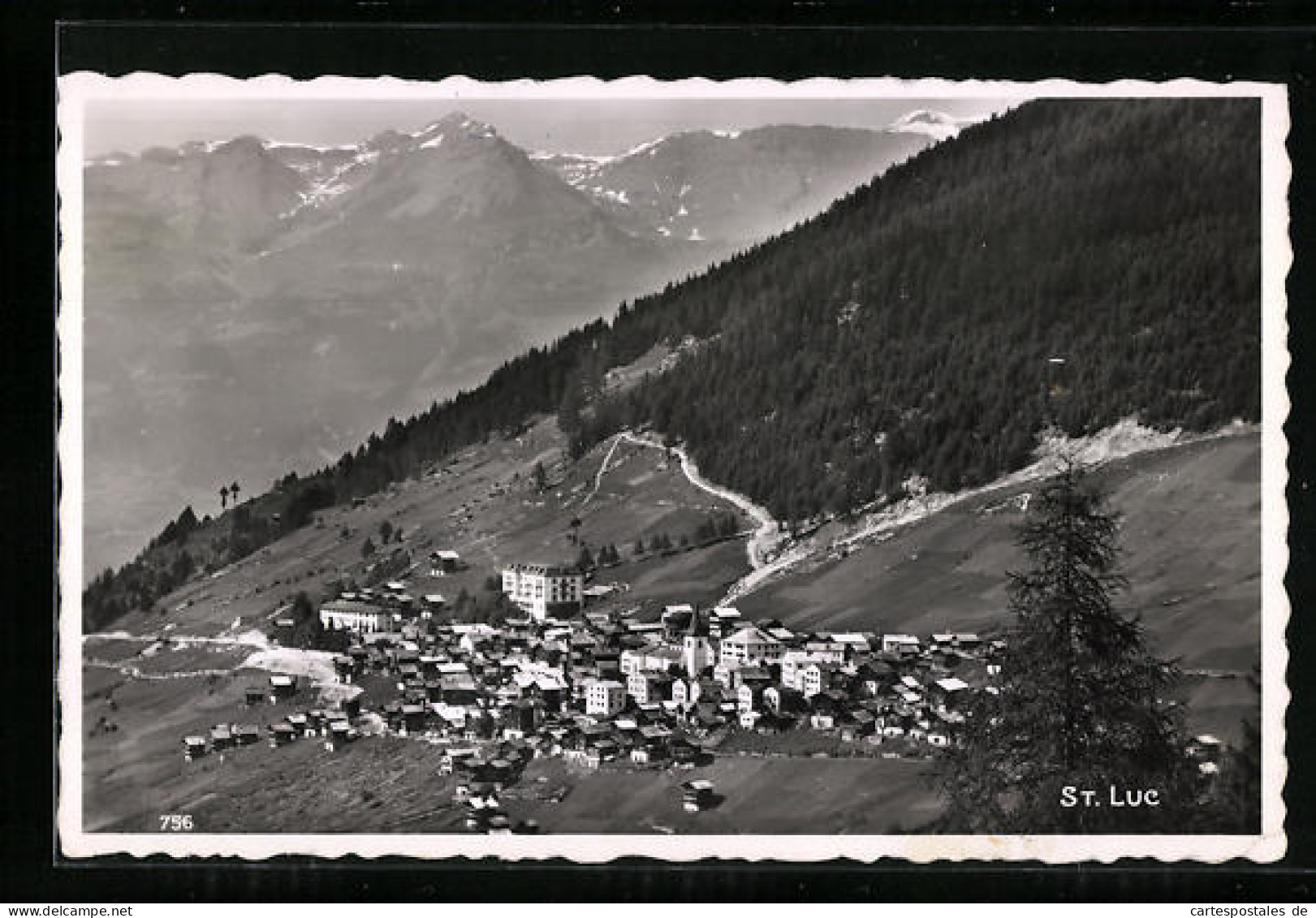 AK Saint-Luc, Totalansicht mit Bergpanorama