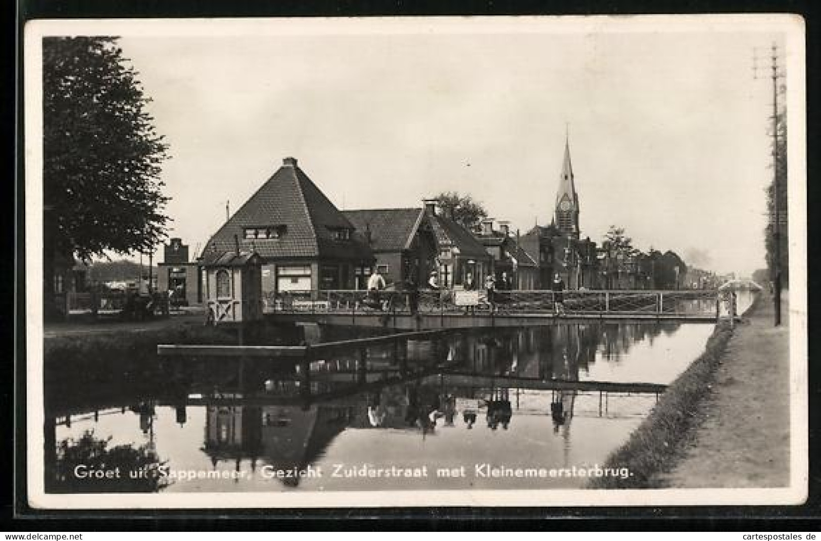 AK Sappemeer, Gezicht Zuiderstraat met Kleinemeersterbrug
