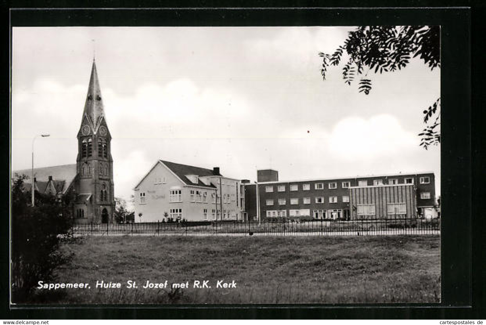 AK Sappemeer, Huize St. Jozef met R. K. Kerk