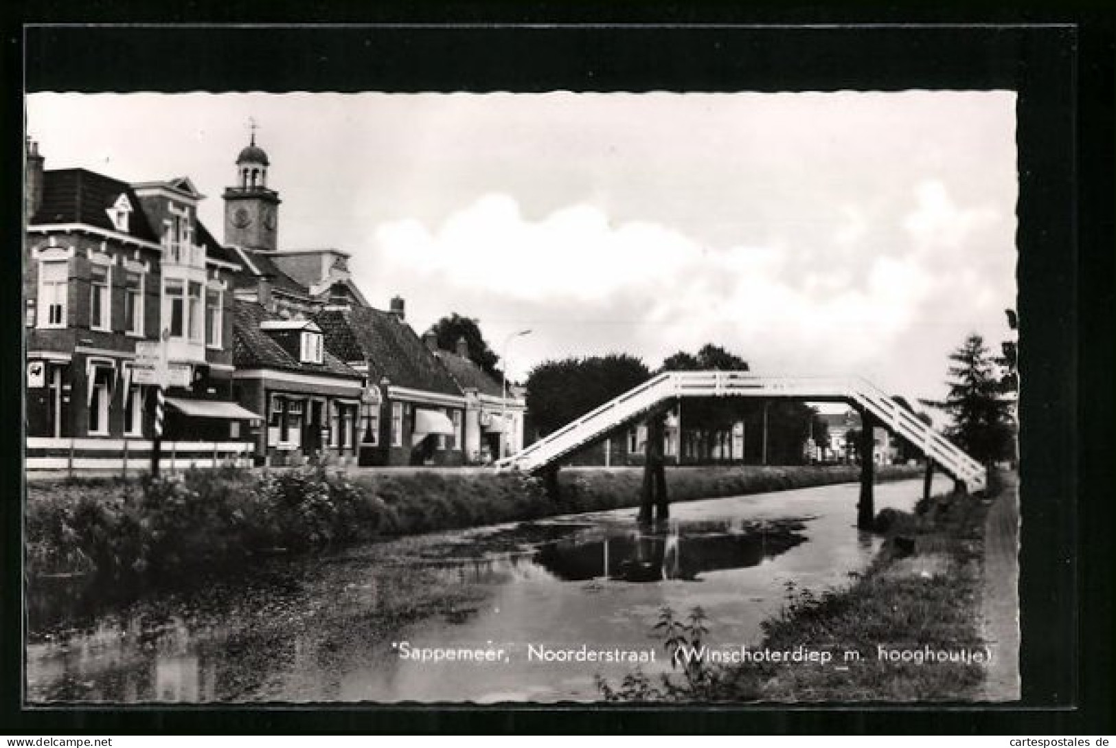 AK Sappemeer, Noorderstraat (Winschoterdiep m. hooghoutje)